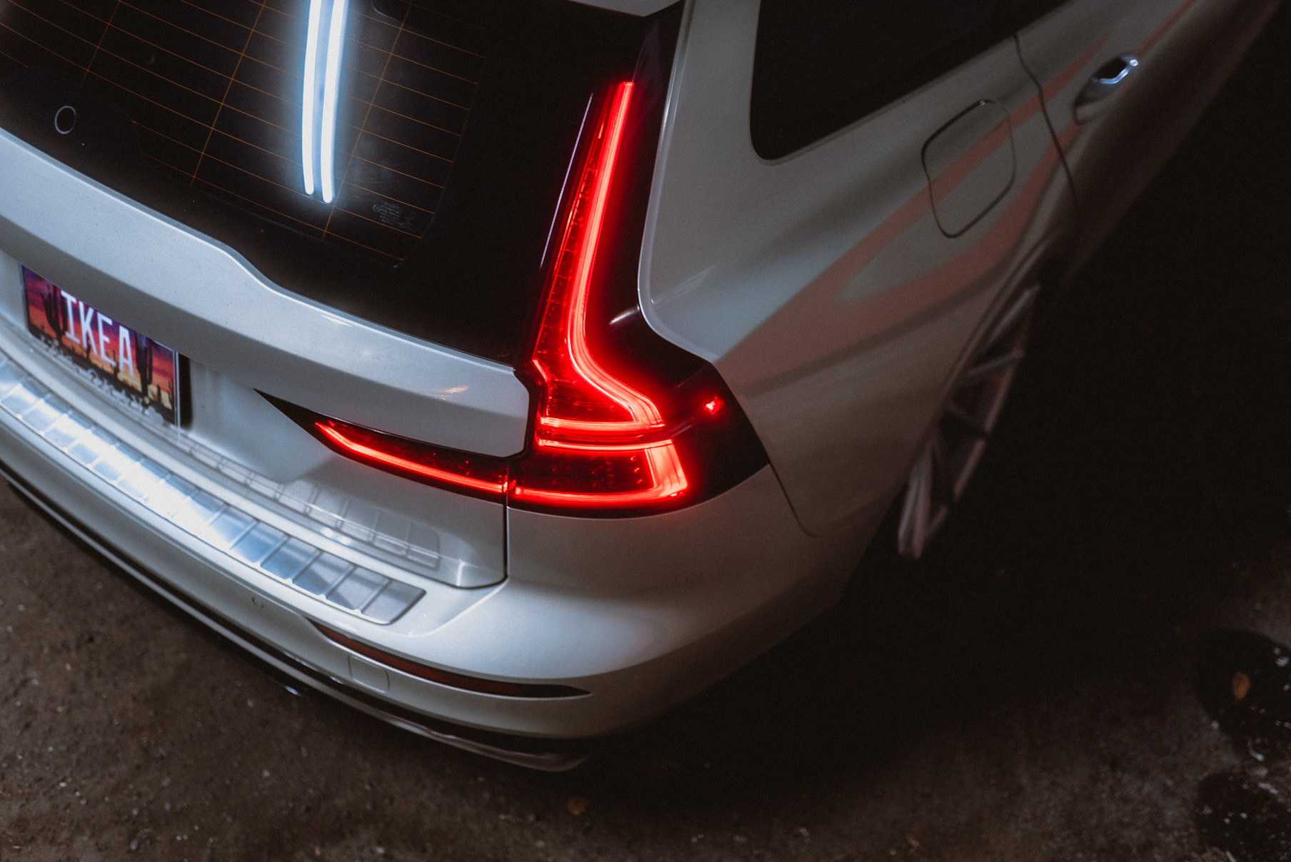 A 2020 Volvo V60 on Blaque Diamond BD-11 Gloss Silver Wheels