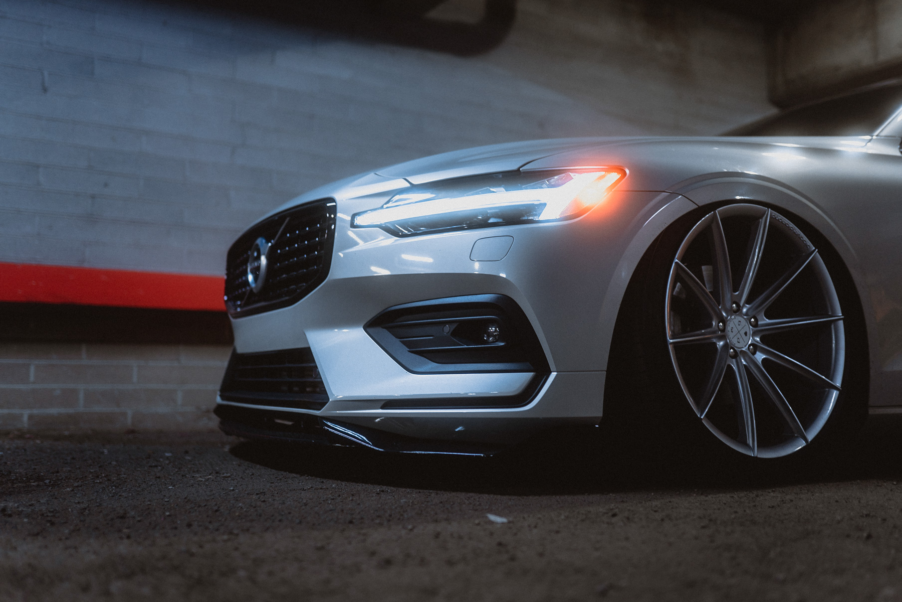 A 2020 Volvo V60 on Blaque Diamond BD-11 Gloss Silver Wheels