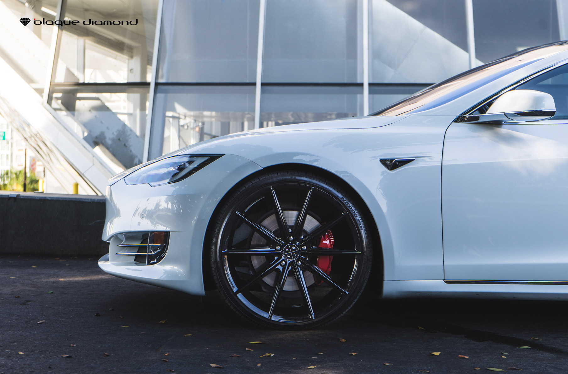 A 2018 Tesla S on 20 Inch Blaque Diamond BD-11 Gloss Black Wheels