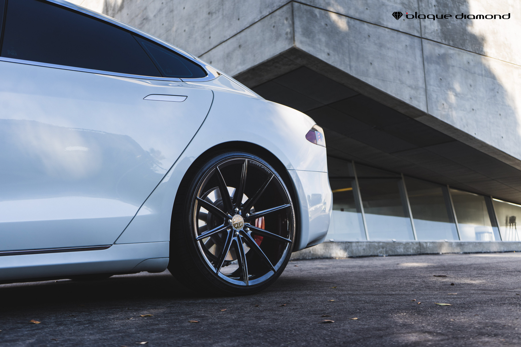 A 2018 Tesla S on 20 Inch Blaque Diamond BD-11 Gloss Black Wheels
