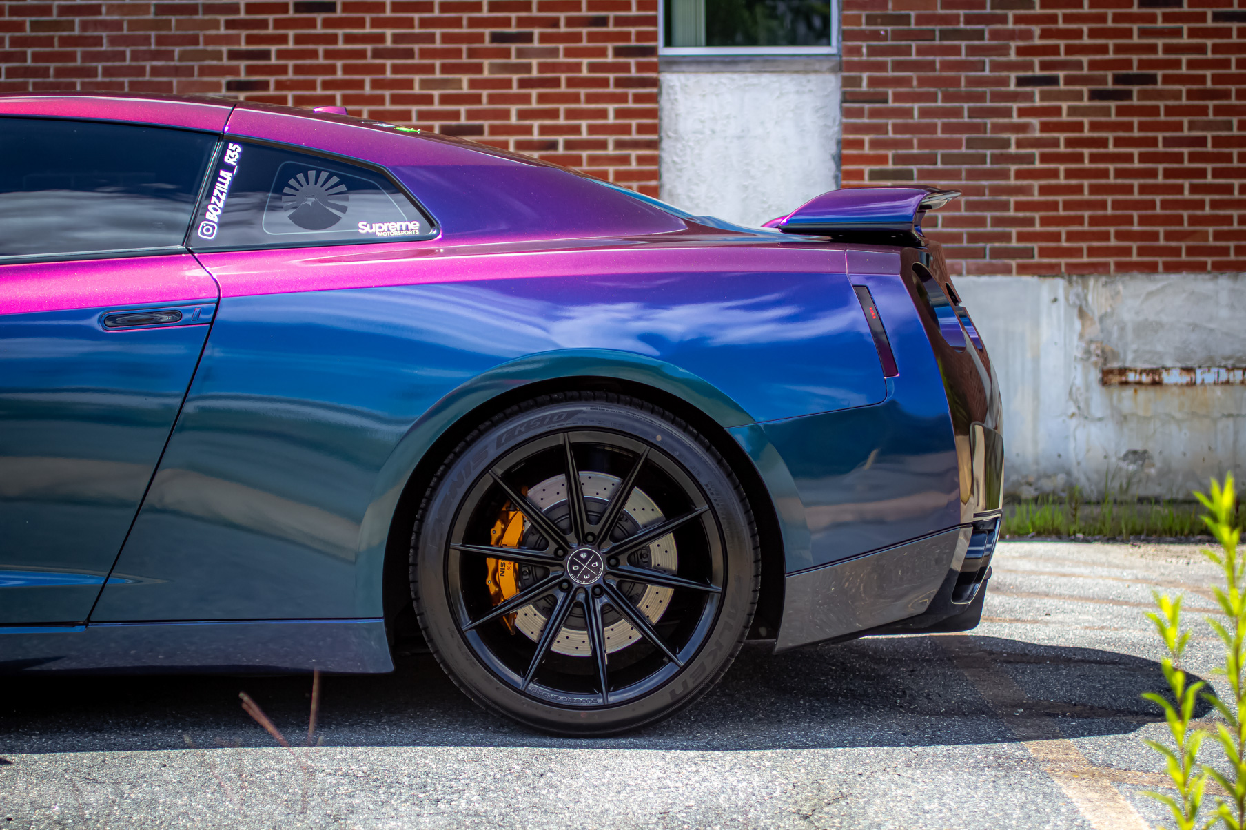 A 2016 Nissan GTR on 20 Inch Blaque Diamond BD-11 Gloss Black Wheels