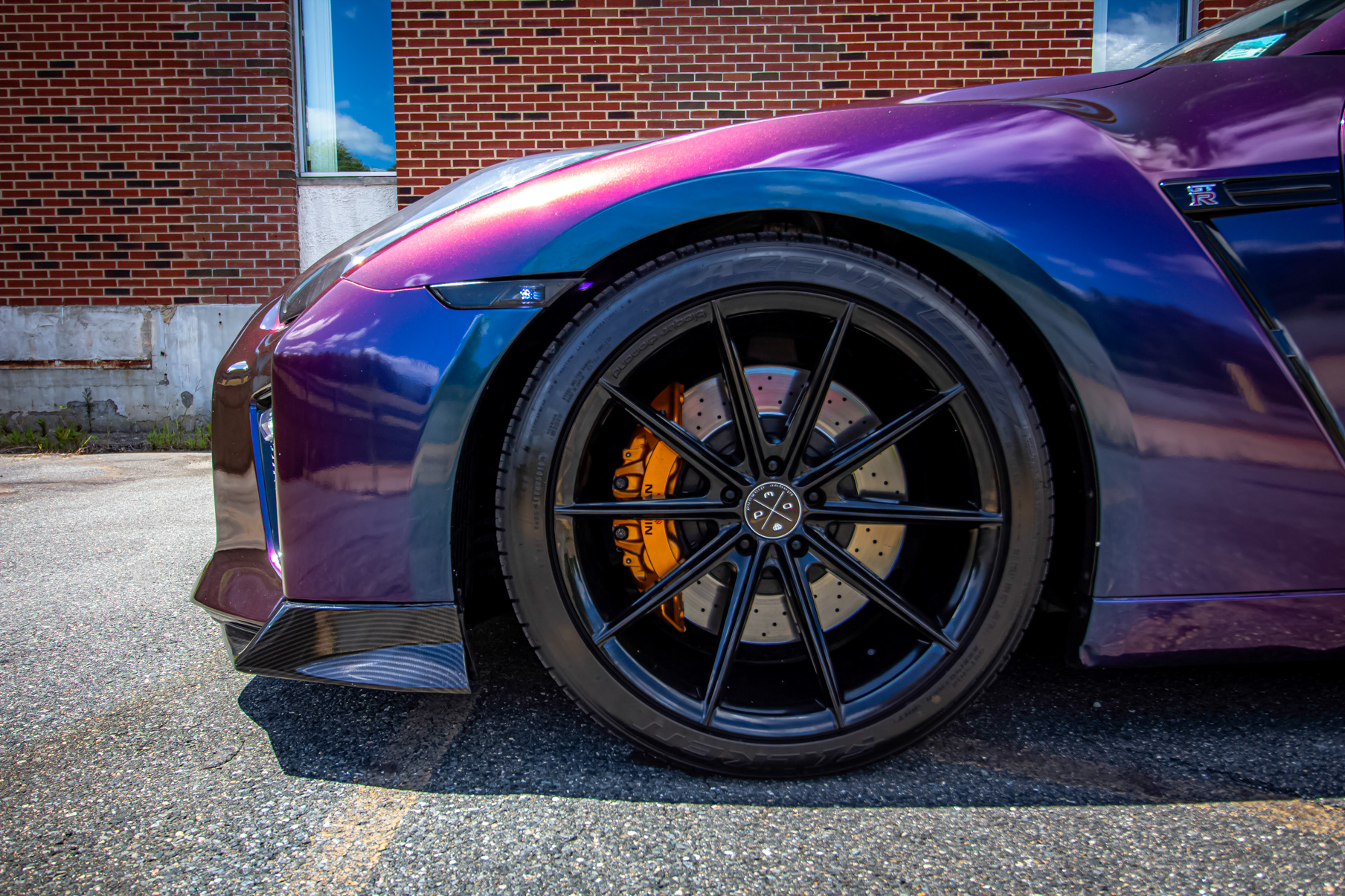 A 2016 Nissan GTR on 20 Inch Blaque Diamond BD-11 Gloss Black Wheels