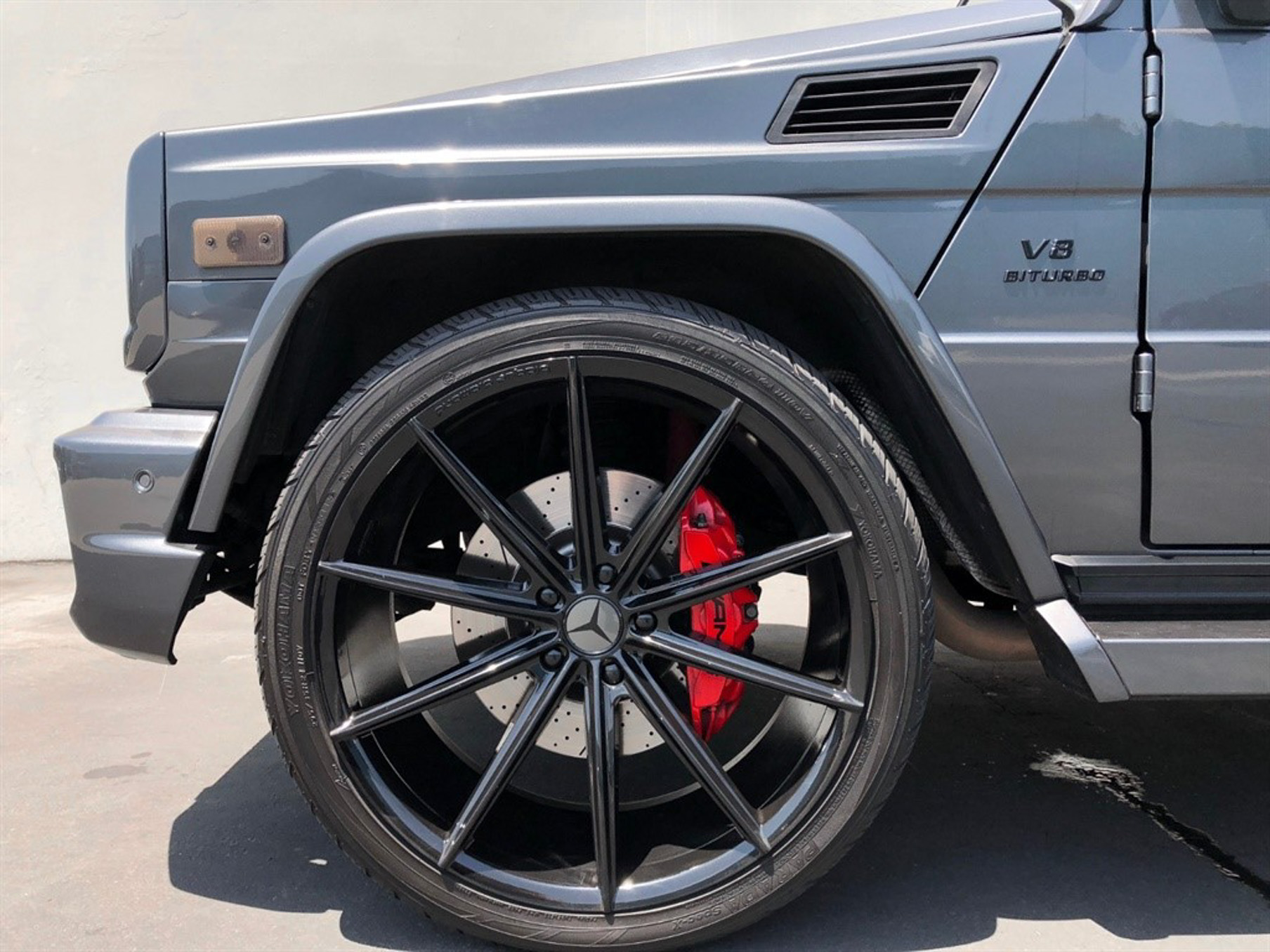 A 2016 Mercedes-Benz G63 on 24 Inch Blaque Diamond BD-11 Gloss Black Wheels