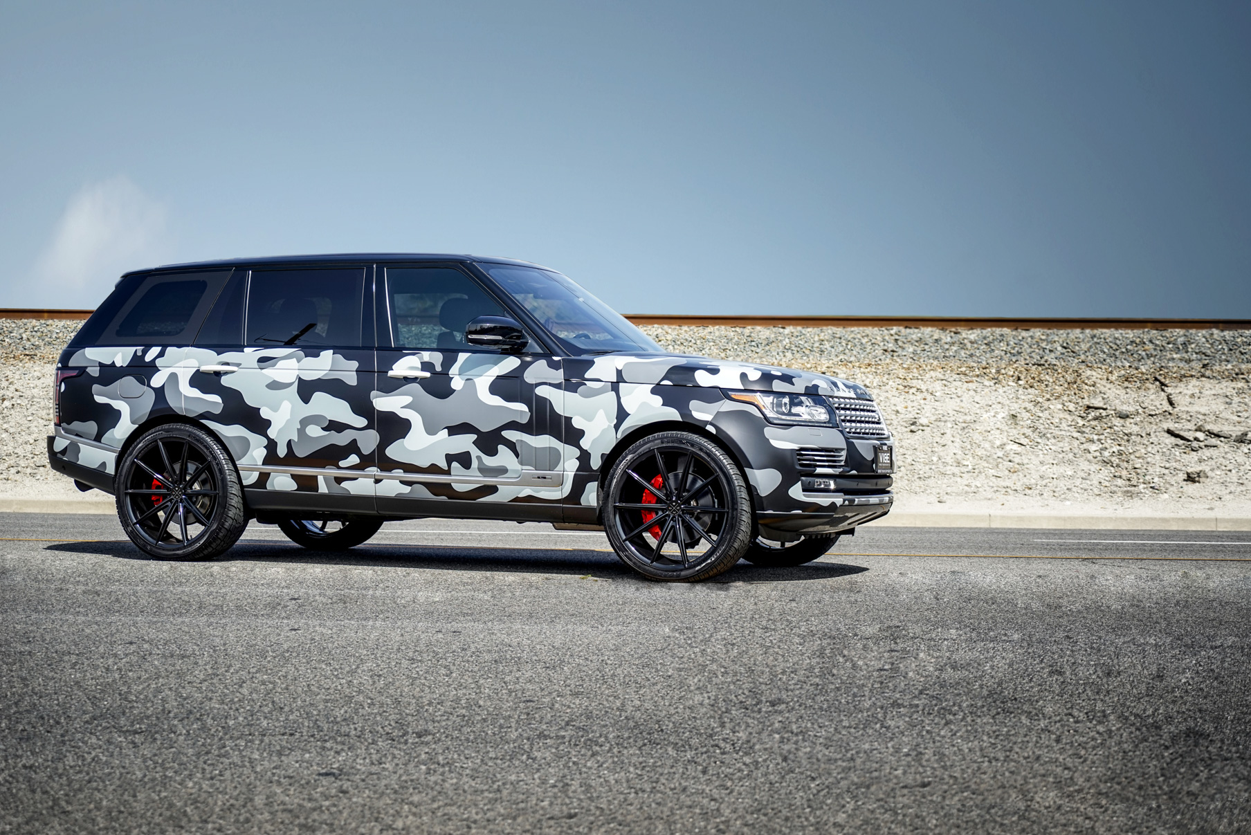 A 2018 Range Rover on 24 Inch Blaque Diamond on BD-11 Gloss Black Wheels