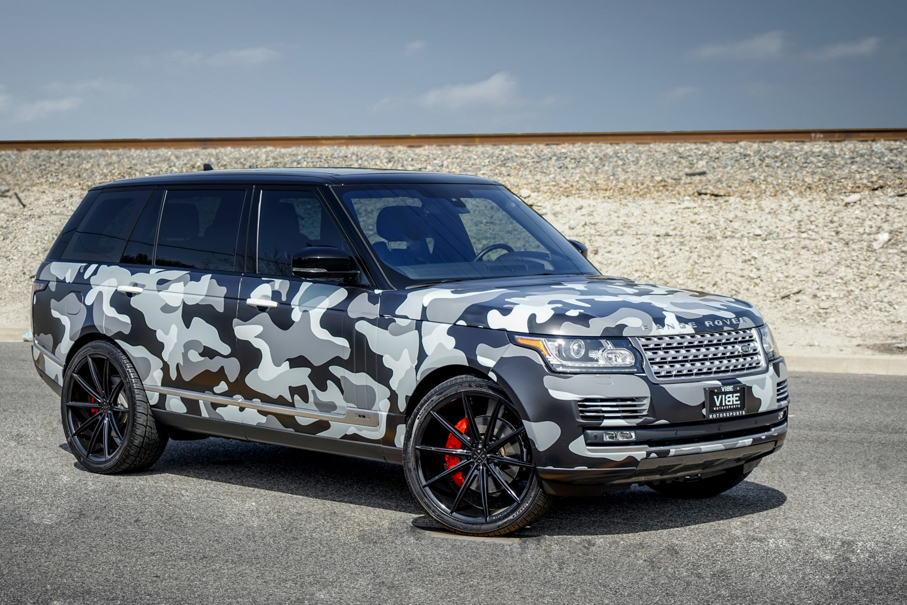 A 2018 Range Rover on 24 Inch Blaque Diamond on BD-11 Gloss Black Wheels