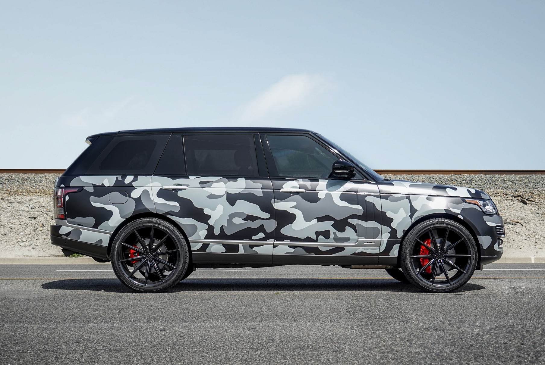A 2018 Range Rover on 24 Inch Blaque Diamond on BD-11 Gloss Black Wheels