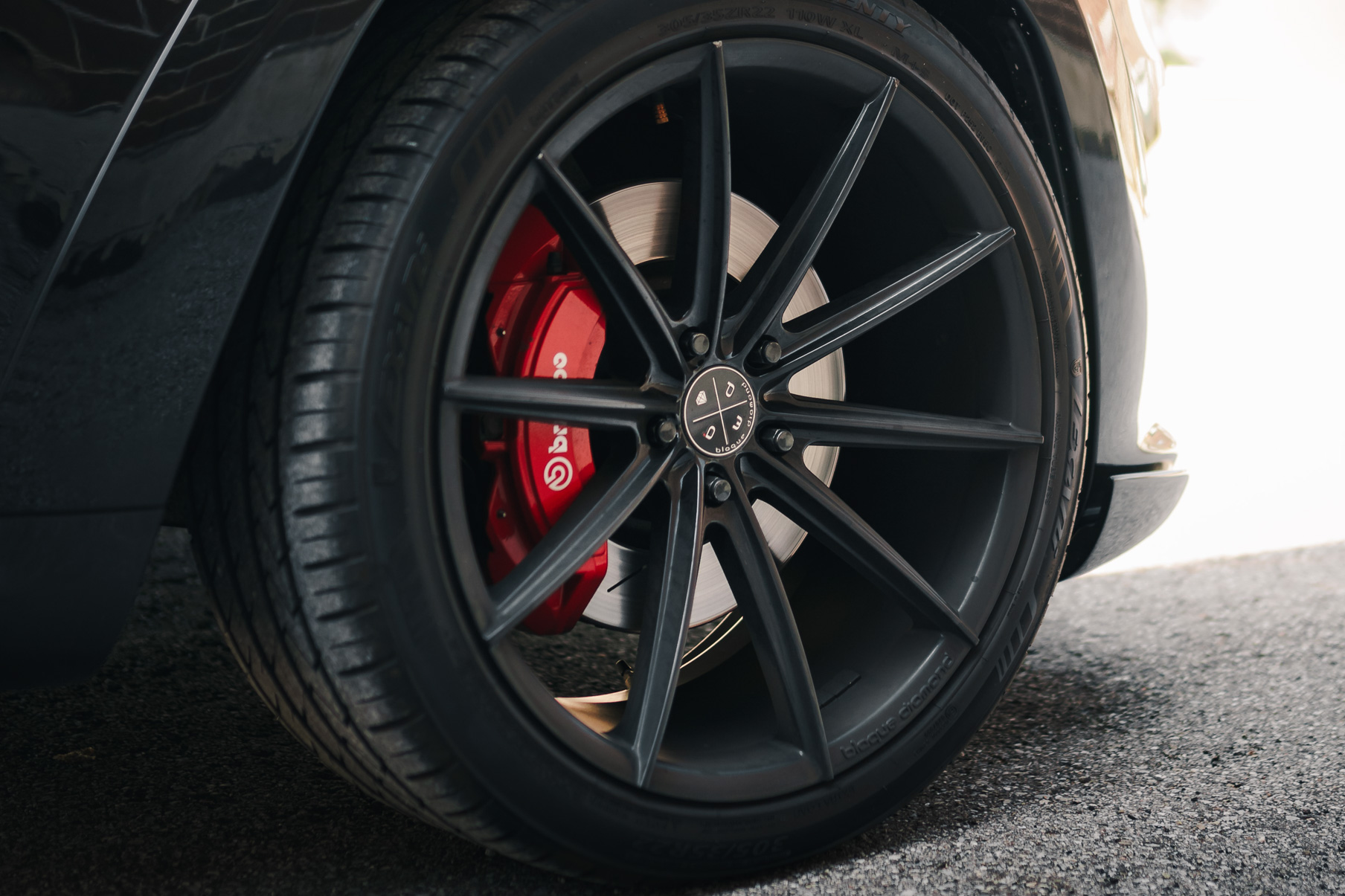 A 2016 Jeep SRT8 on 20 Inch Blaque Diamond BD-11 Gloss Black Wheels