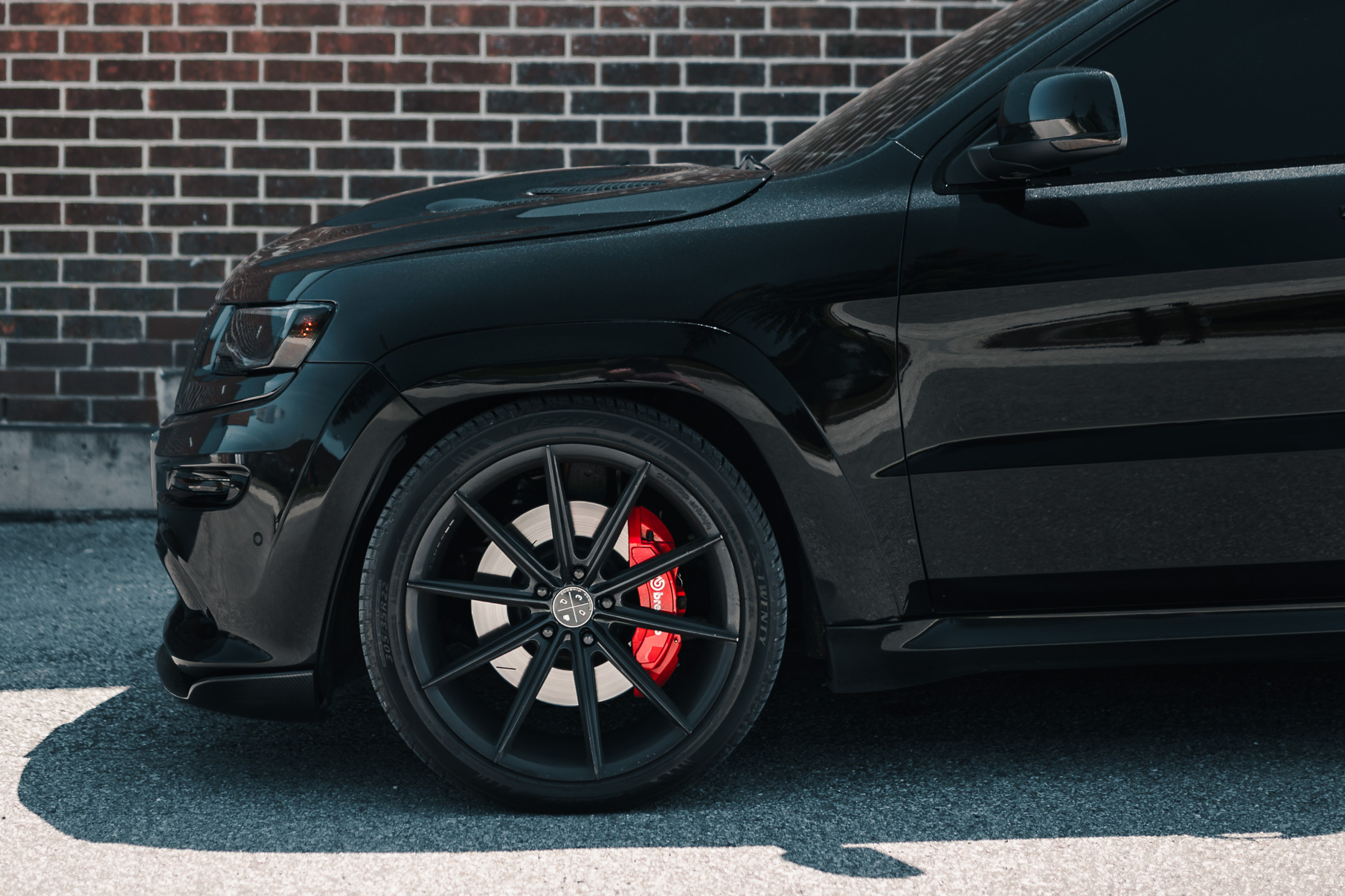 A 2016 Jeep SRT8 on 20 Inch Blaque Diamond BD-11 Gloss Black Wheels