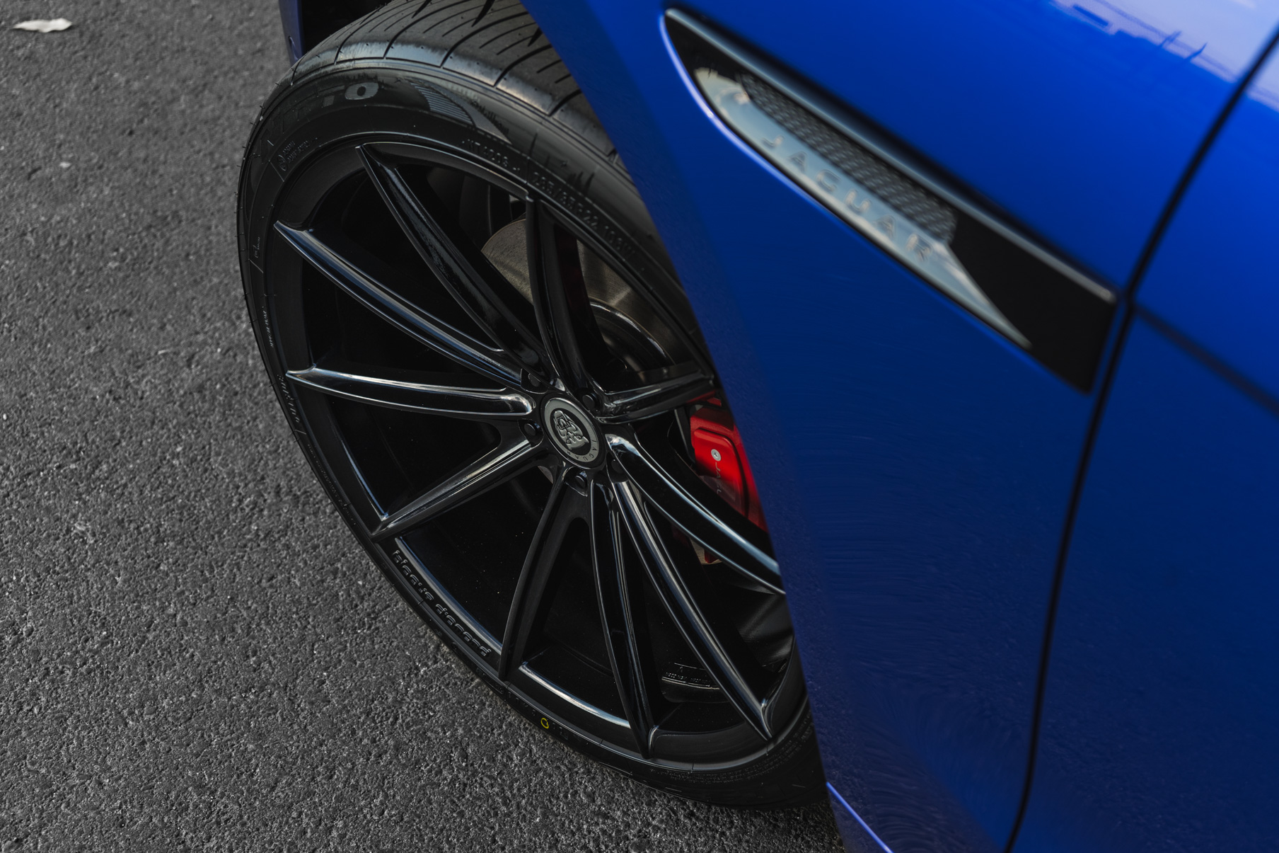 A 2018 Jaguar F on 22 Inch Blaque Diamond BD-11 Gloss Black Wheels