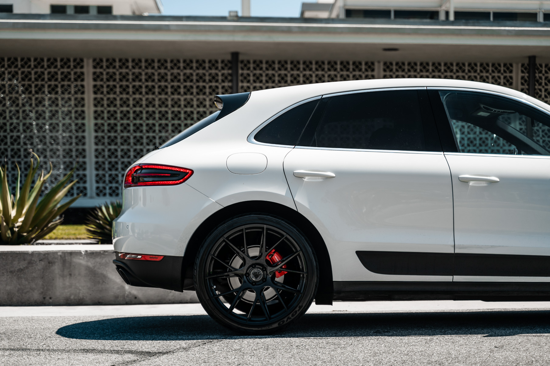 A 2018 Porsche Macan on 22 Inch Blaque Diamond BD-F18 Gloss Black Wheels