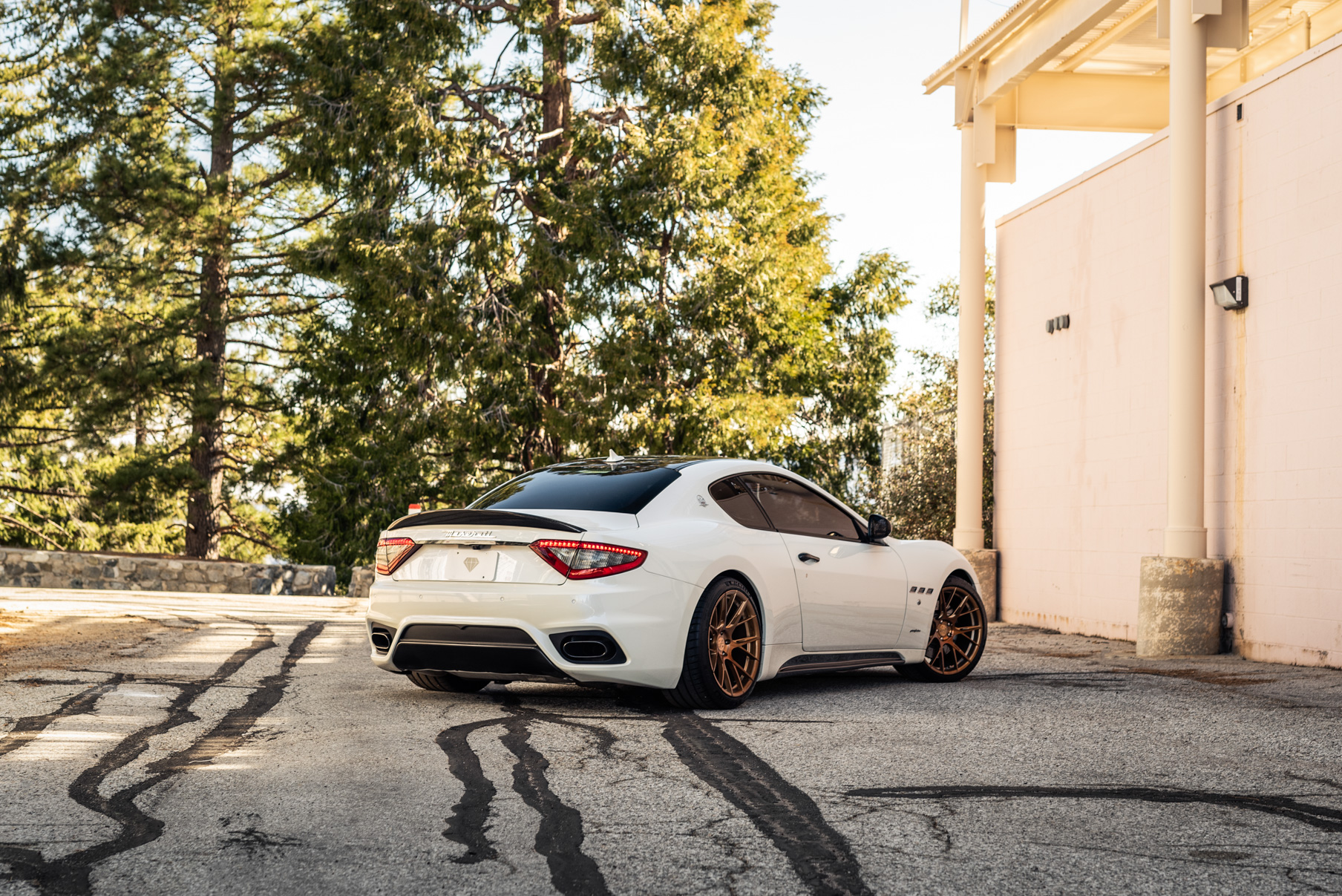 A 2019 Maserati GT on 22 Inch Blaque Diamond BD-F18 Bronze Wheels