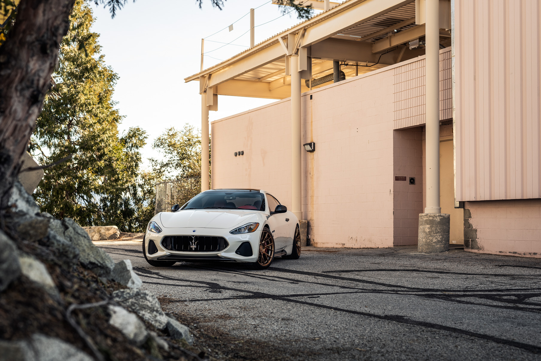 A 2019 Maserati GT on 22 Inch Blaque Diamond BD-F18 Bronze Wheels