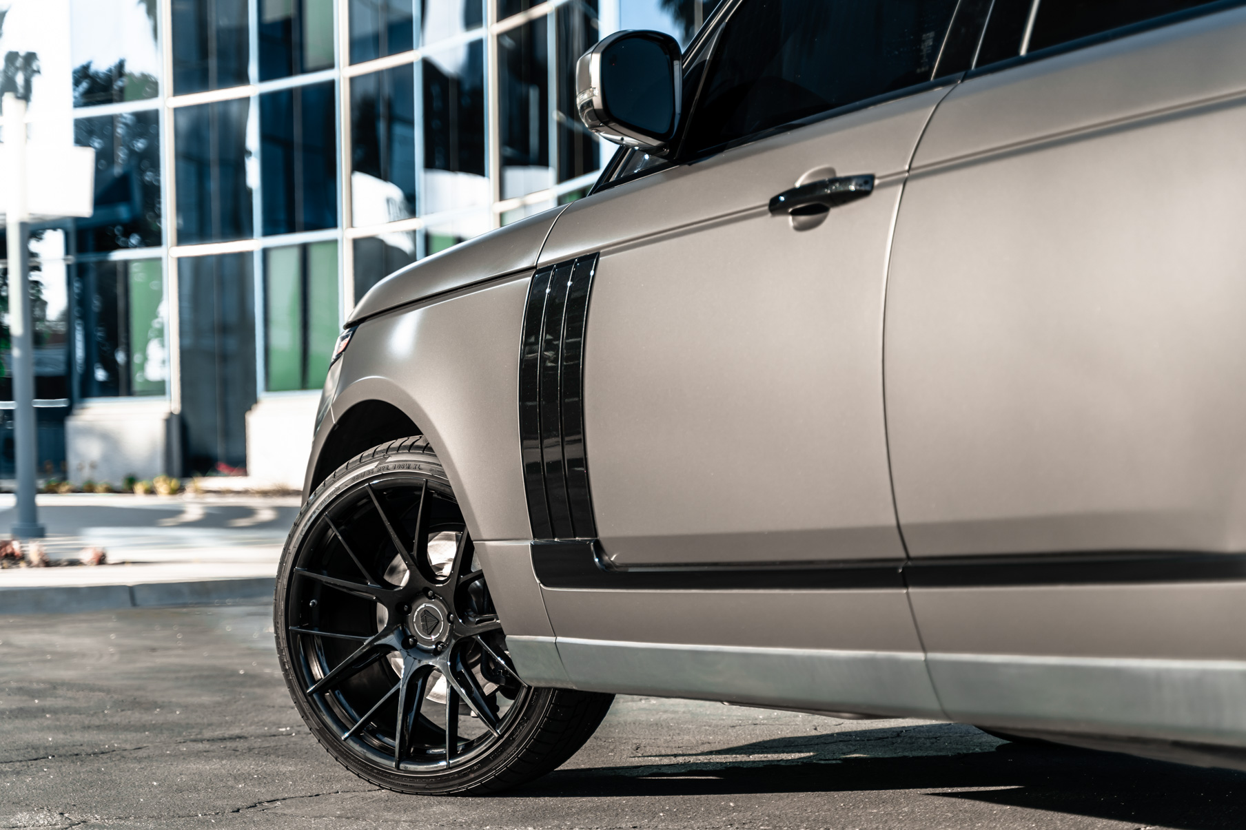 A 2016 Range Rover on 22 Inch Blaque Diamond BD-F18 Gloss Black Wheels