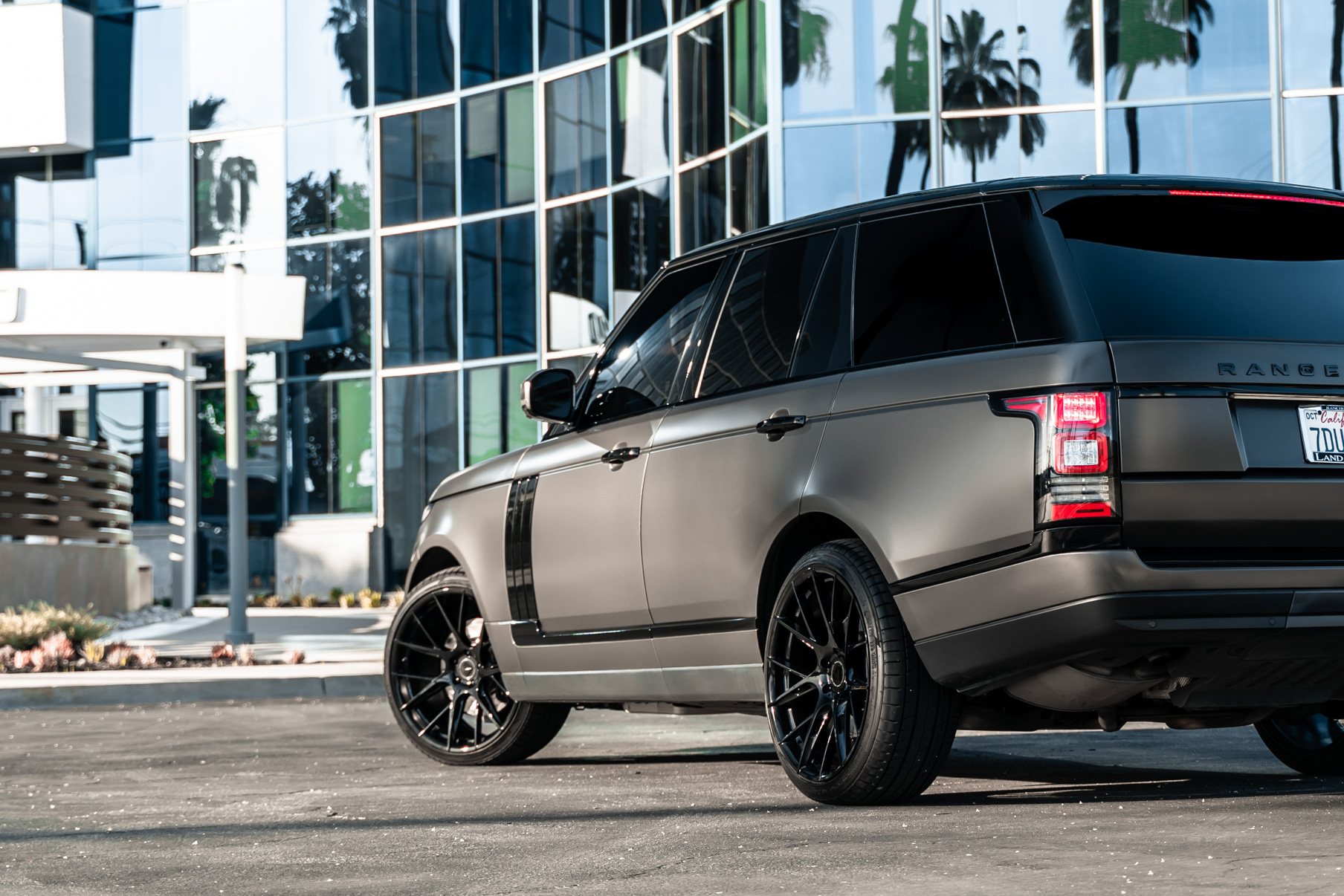 A 2016 Range Rover on 22 Inch Blaque Diamond BD-F18 Gloss Black Wheels