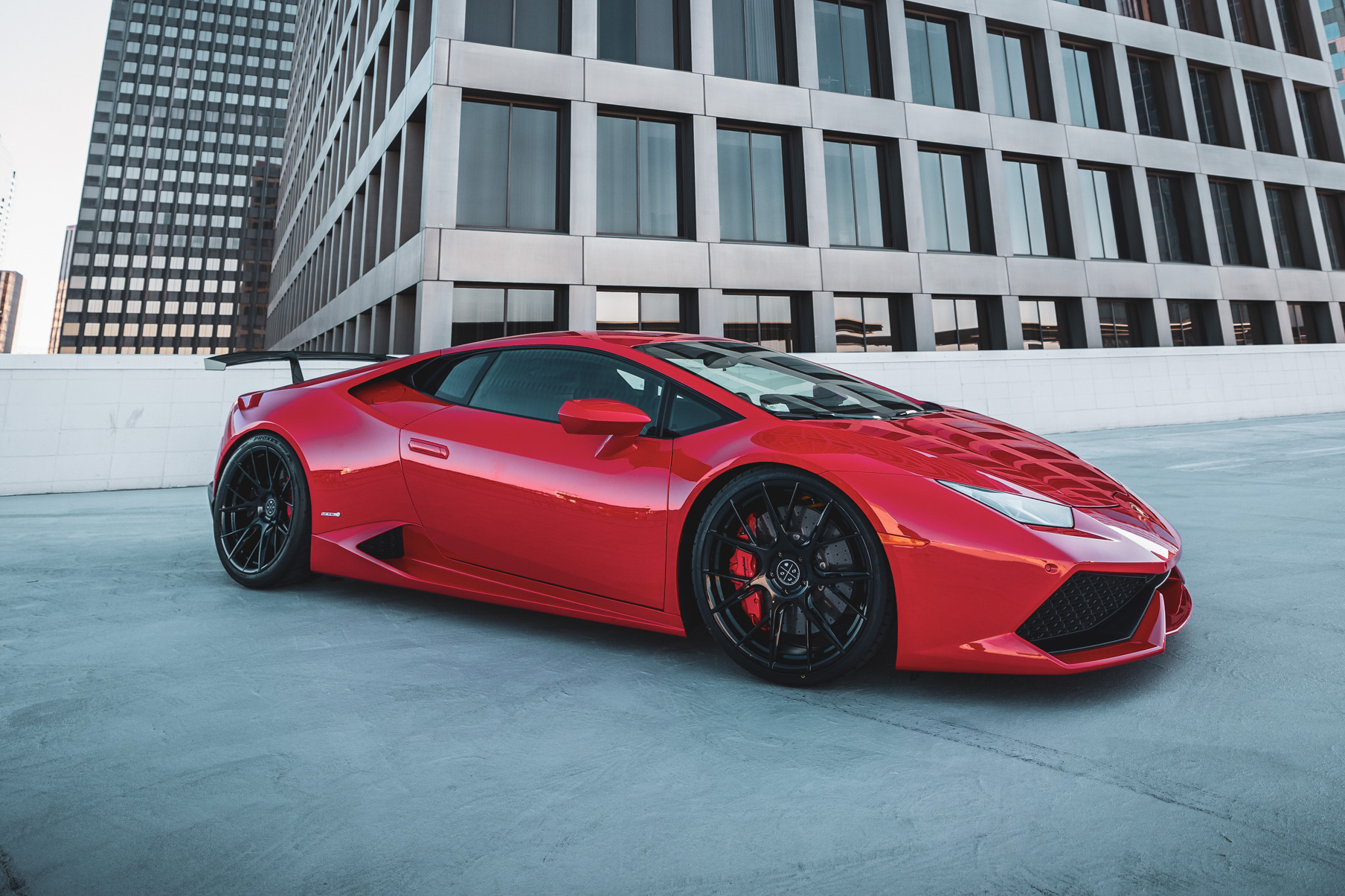 A 2016 Lamborghini Huracan on 20 Inch Blaque Diamond BD-F18 Gloss Black Wheels