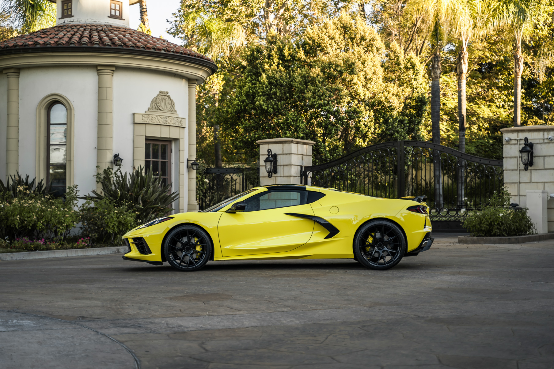 2020_Chevrolet_Corvette_C8_Blaque_Diamond_Wheels_BDF18_20_inch_Gloss_Black (11)