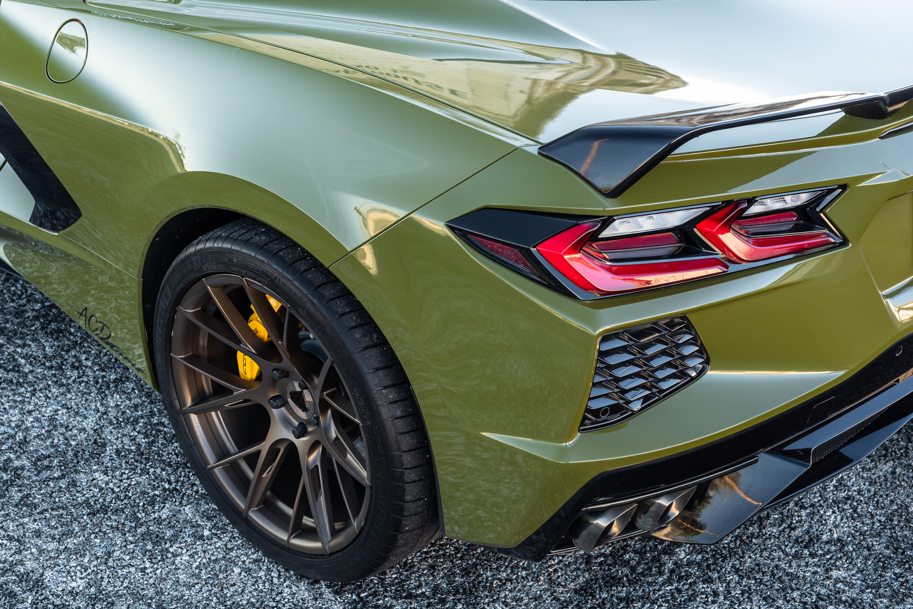 2020_Chevrolet_Corvette_C8_Blaque_Diamond_wheels_BDF18_19_inch_Brushed_Bronze_21