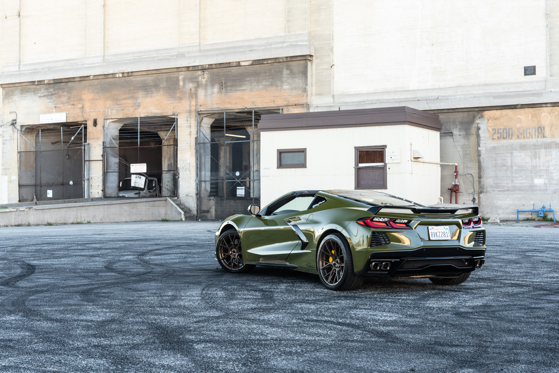 2020_Chevrolet_Corvette_C8_Blaque_Diamond_wheels_BDF18_19_inch_Brushed_Bronze_16