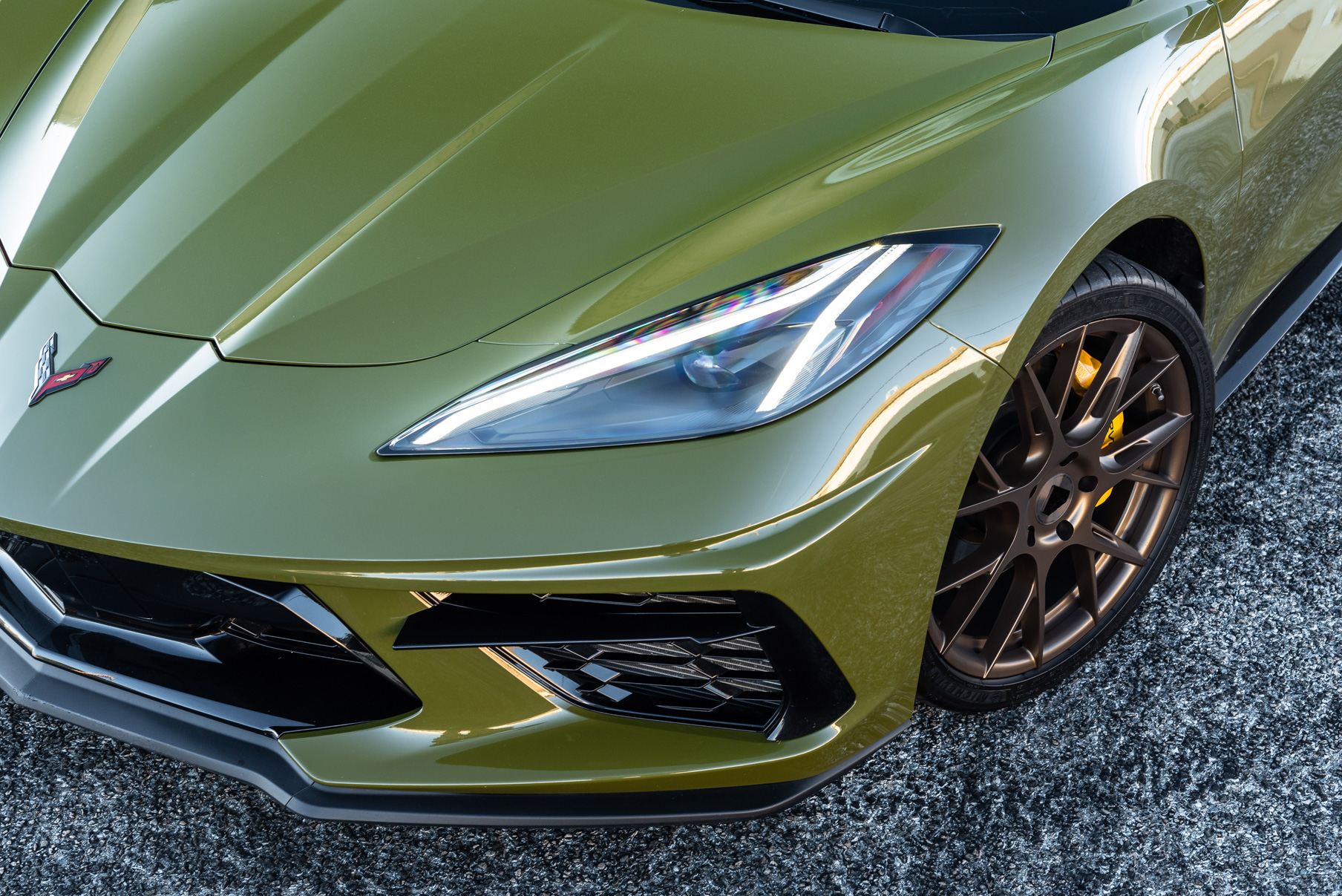 2020_Chevrolet_Corvette_C8_Blaque_Diamond_wheels_BDF18_19_inch_Brushed_Bronze_10