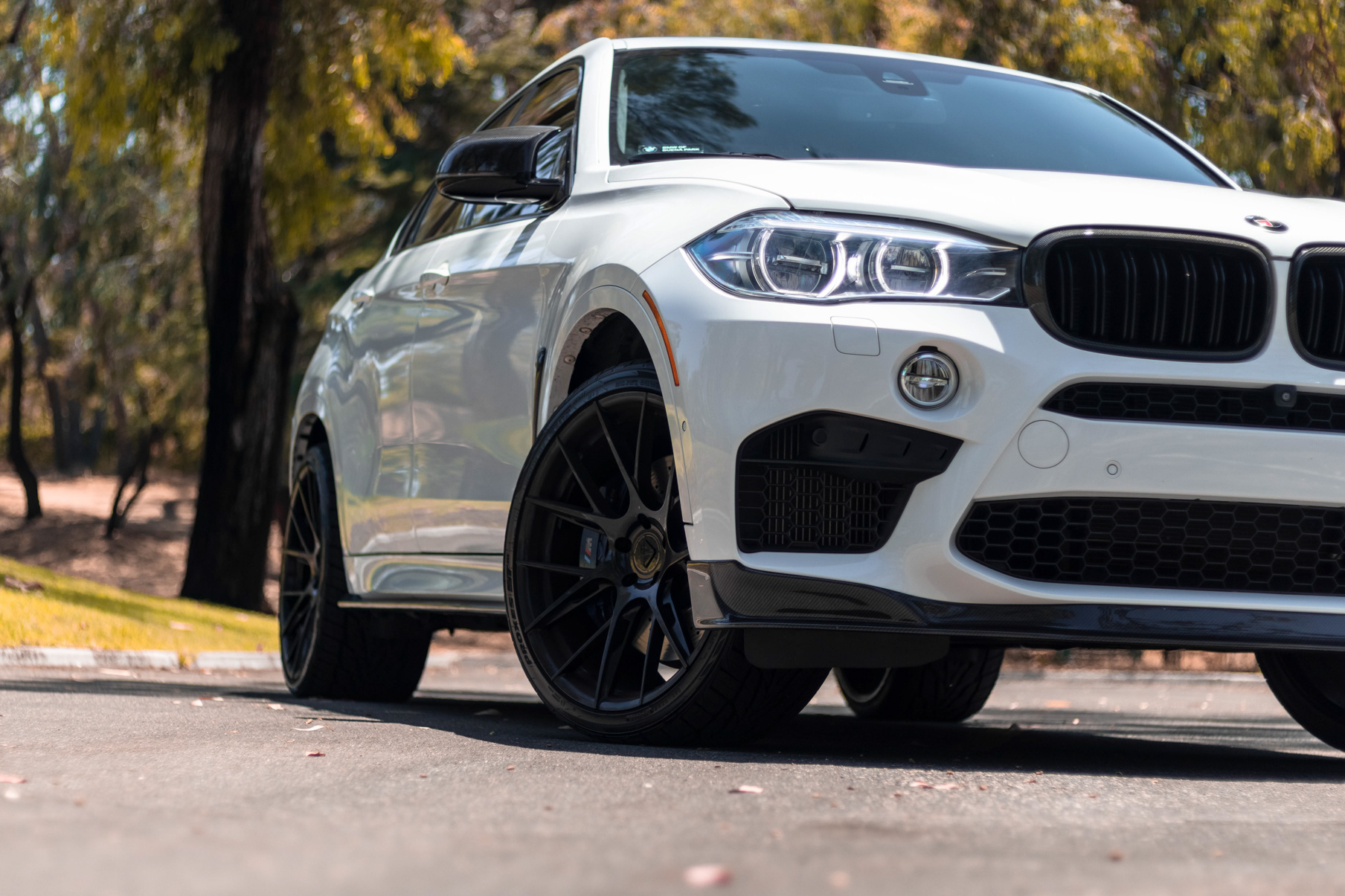 A 2018 BMW X6M on 22 Inch Blaque Diamond BD-F18 Gloss Black Wheels