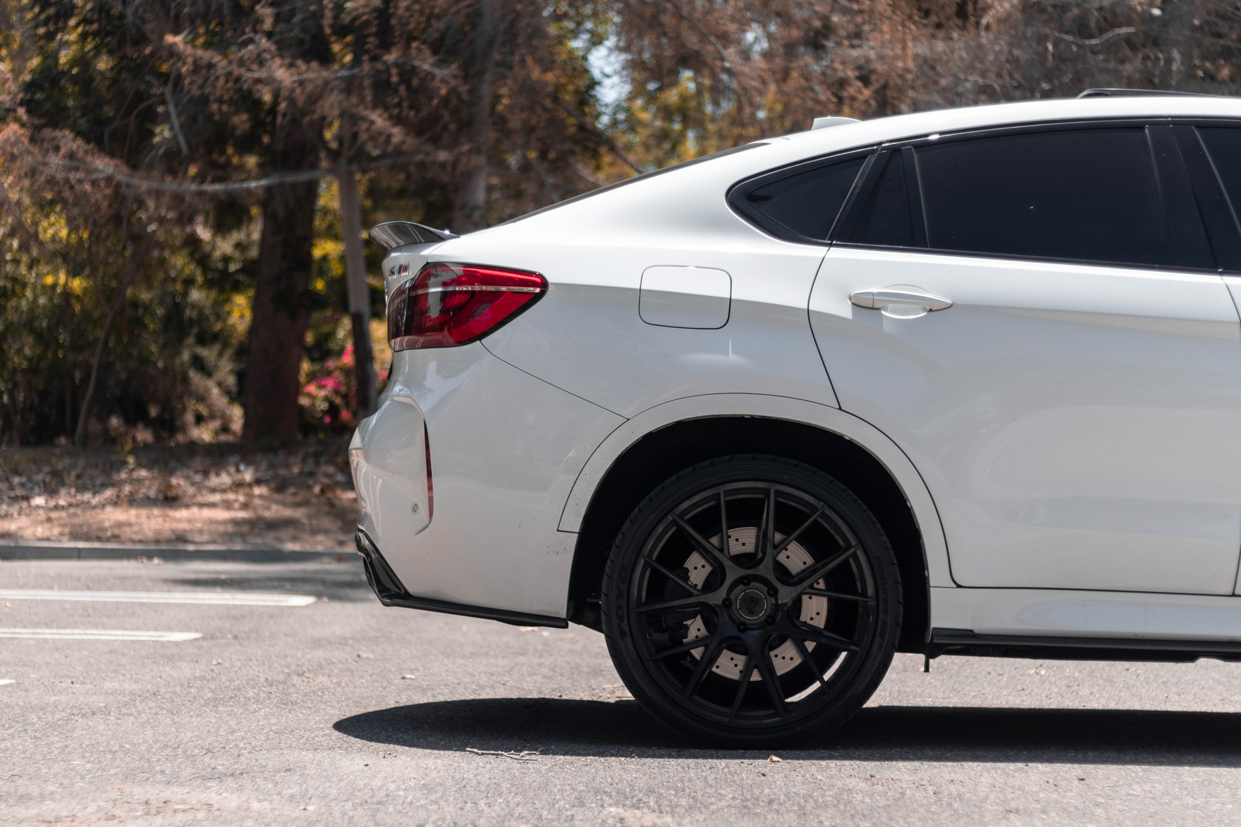 A 2018 BMW X6M on 22 Inch Blaque Diamond BD-F18 Gloss Black Wheels