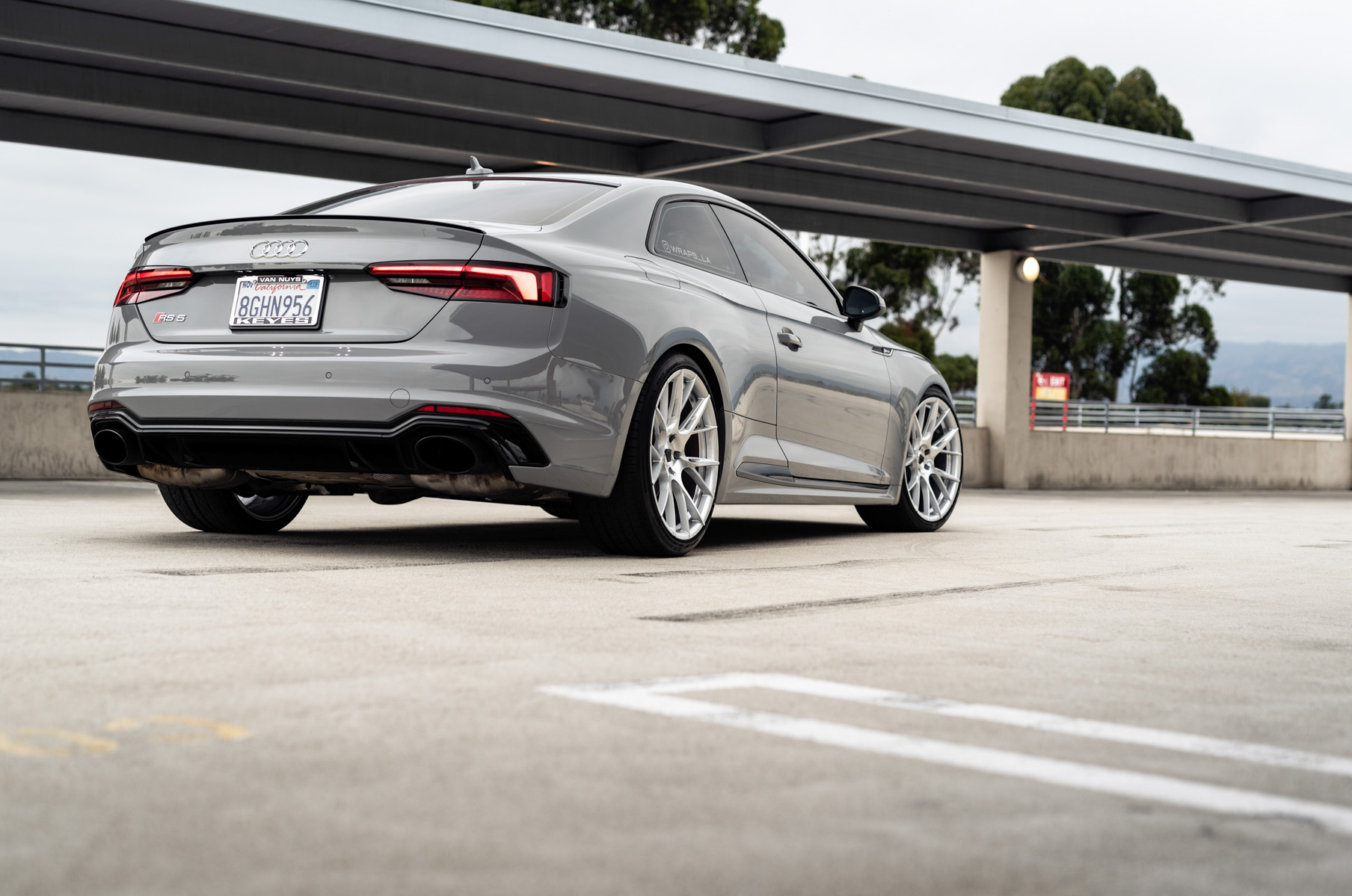 A 2018 Audi RS5 on 20 Inch Blaque Diamond BD-F18 Brushed Silver Wheels