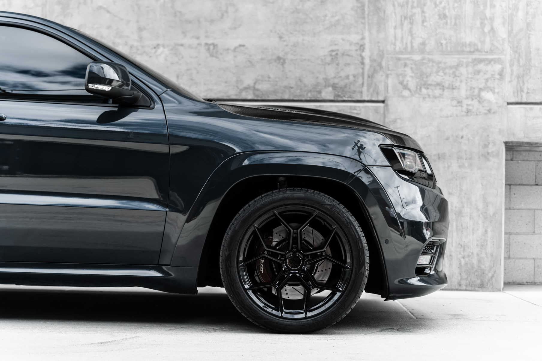 A 2018 Jeep SRT 8 on 20 Inch Blaque Diamond BD-F25 Gloss Black Wheels