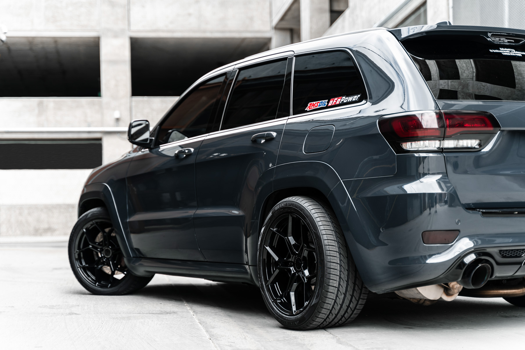 A 2018 Jeep SRT 8 on 20 Inch Blaque Diamond BD-F25 Gloss Black Wheels