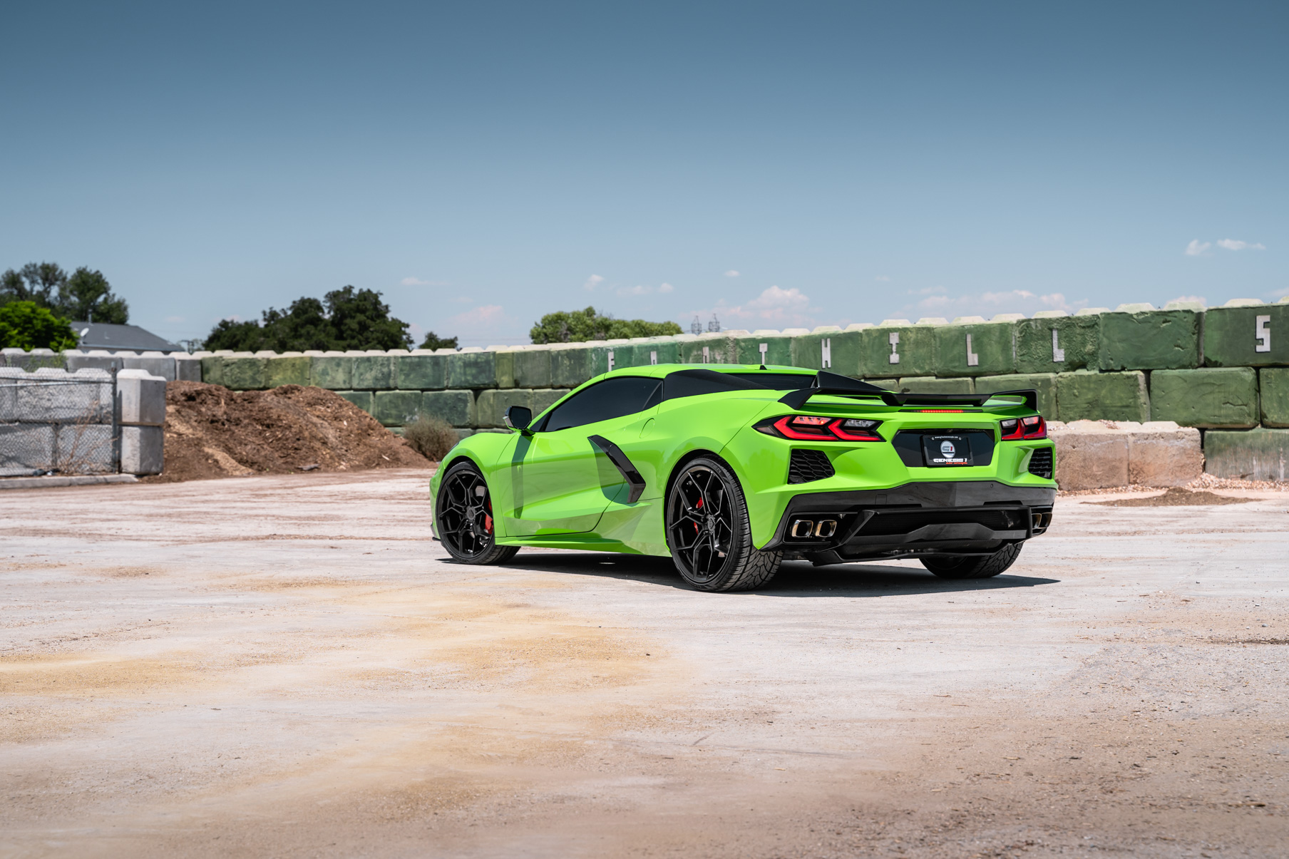A 2021 Chevrolet Corvette C8 on BD-F25 Gloss Black Wheels