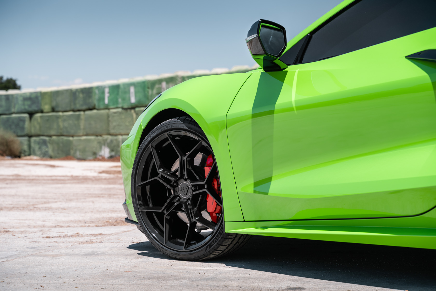 A 2021 Chevrolet Corvette C8 on BD-F25 Gloss Black Wheels