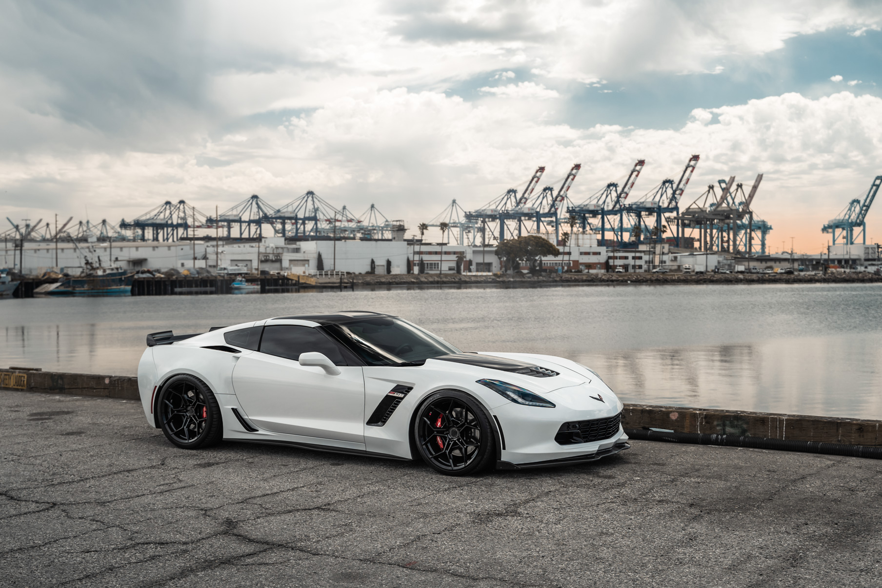 A 2018 Chevrolet Corvette C7 Z06 on Blaque Diamond BD-F25 Gloss Black Wheels