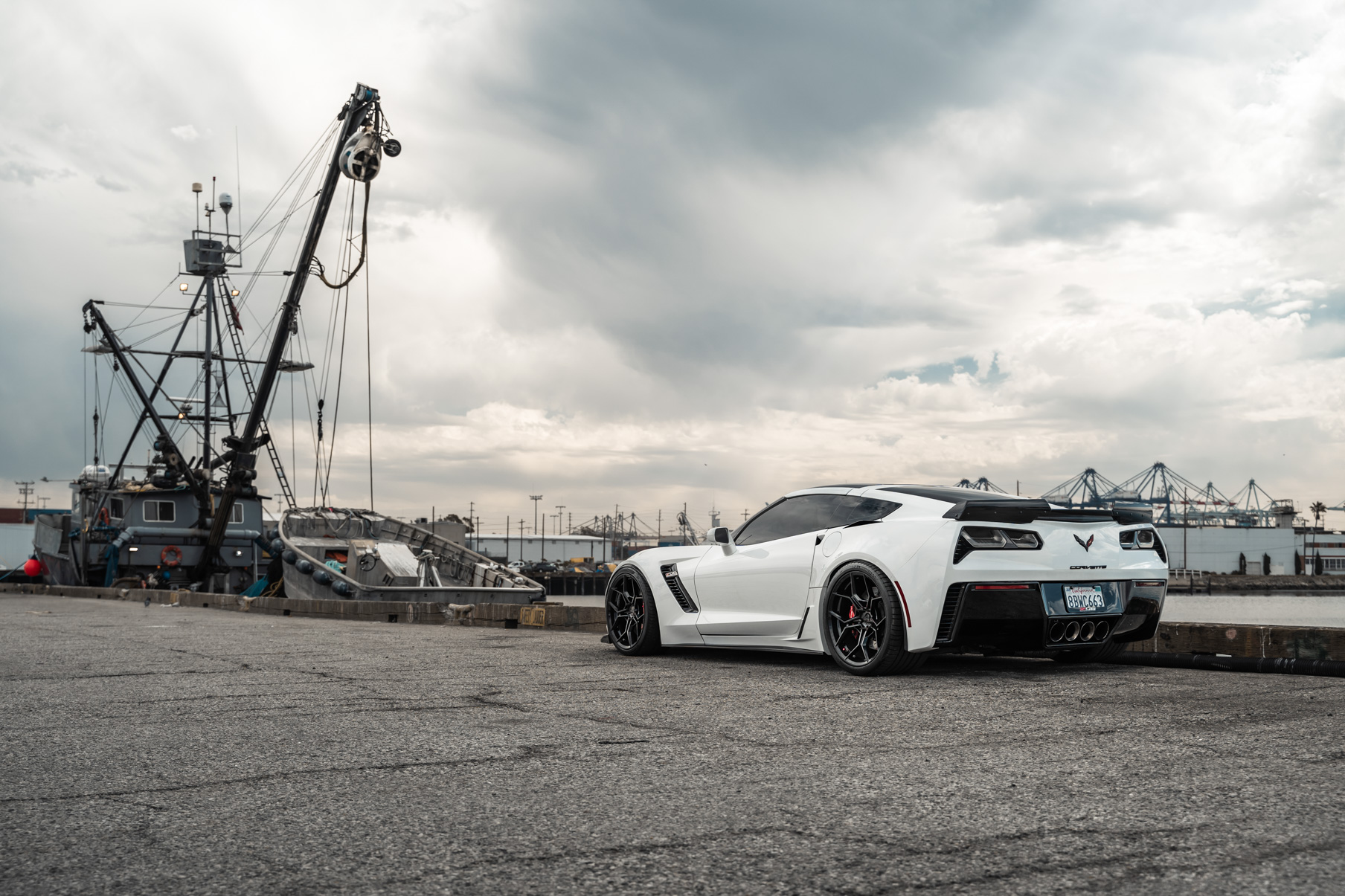 A 2018 Chevrolet Corvette C7 Z06 on Blaque Diamond BD-F25 Gloss Black Wheels
