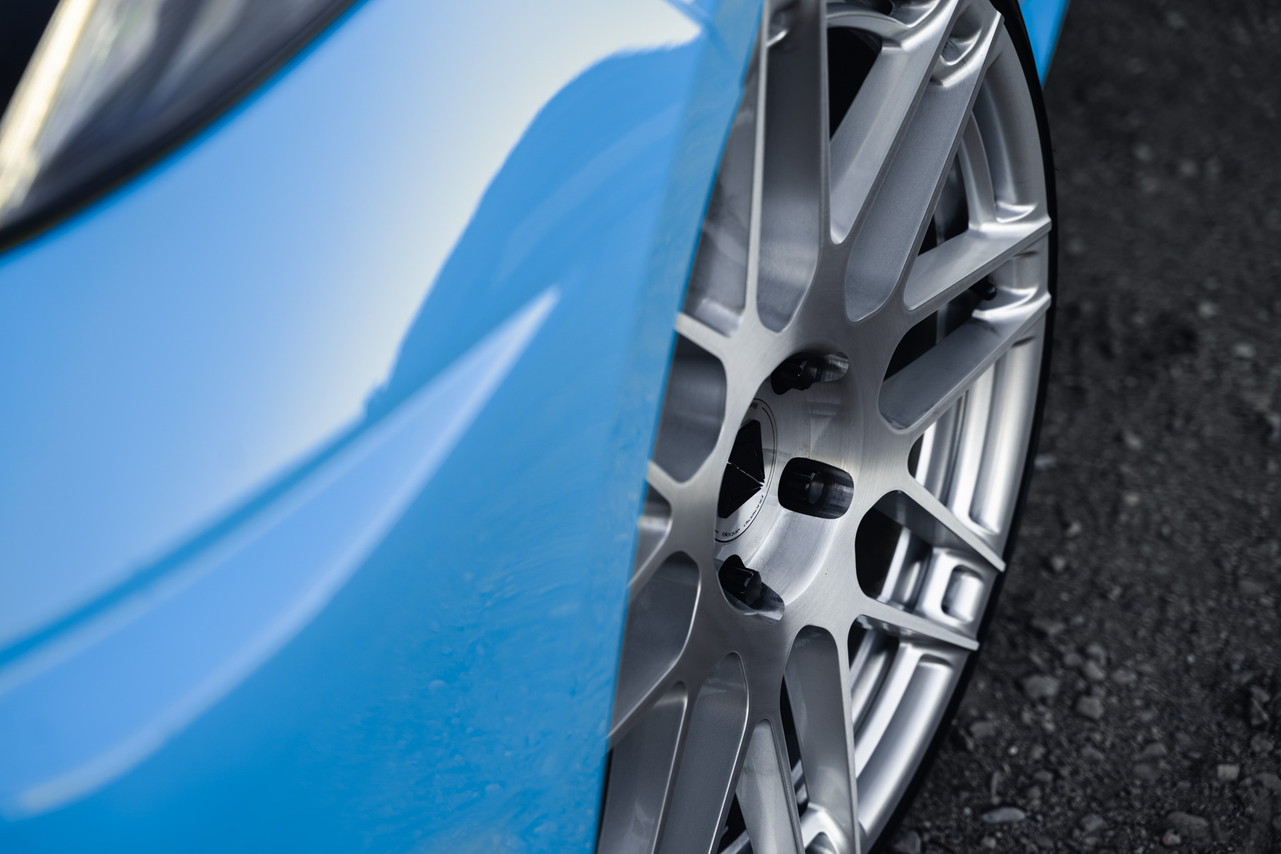 2020 Rapid Blue Corvette C8 on Blaque Diamond BD-F12: C8 Aftermarket Wheels