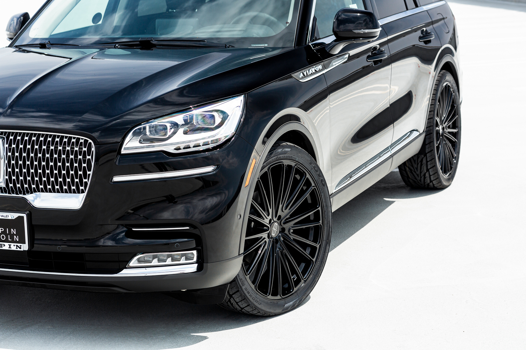 A 2023 Lincoln Aviator on Blaque Diamond BD-715 Gloss Black Wheels