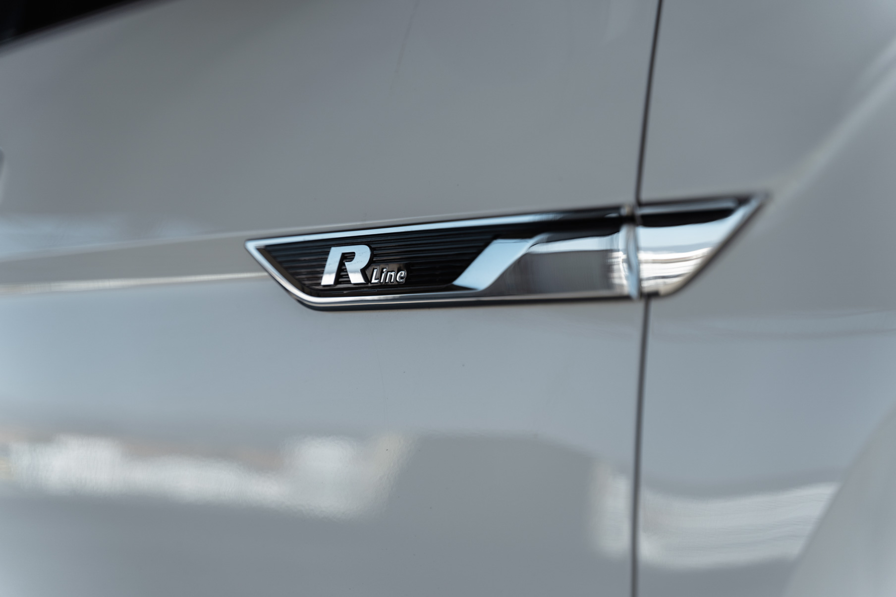 A 2018 Volkswagen Atlas on Blaque Diamond BD-23 22 inch Matte Bronze Wheels