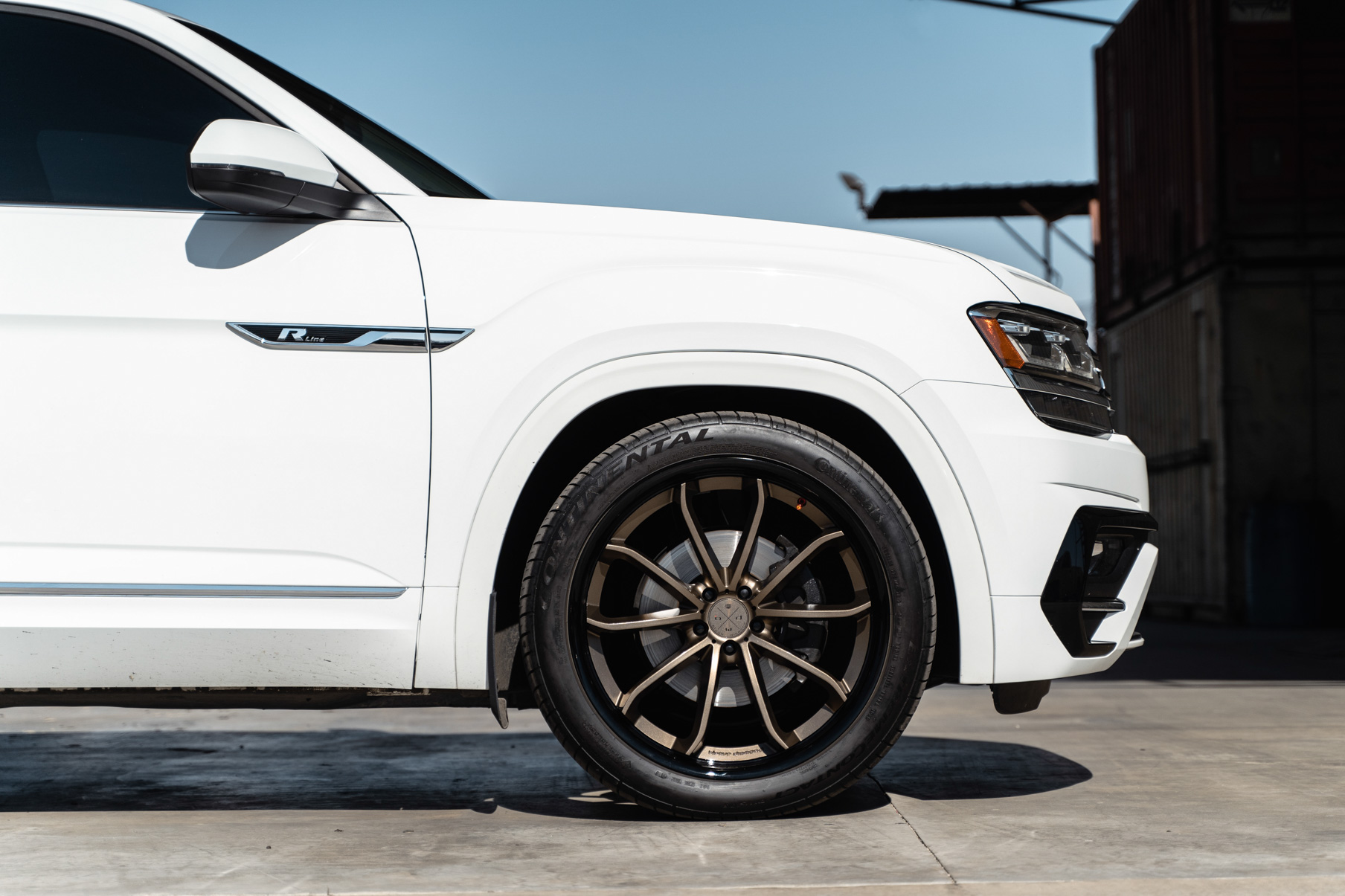 A 2018 Volkswagen Atlas on Blaque Diamond BD-23 22 inch Matte Bronze Wheels