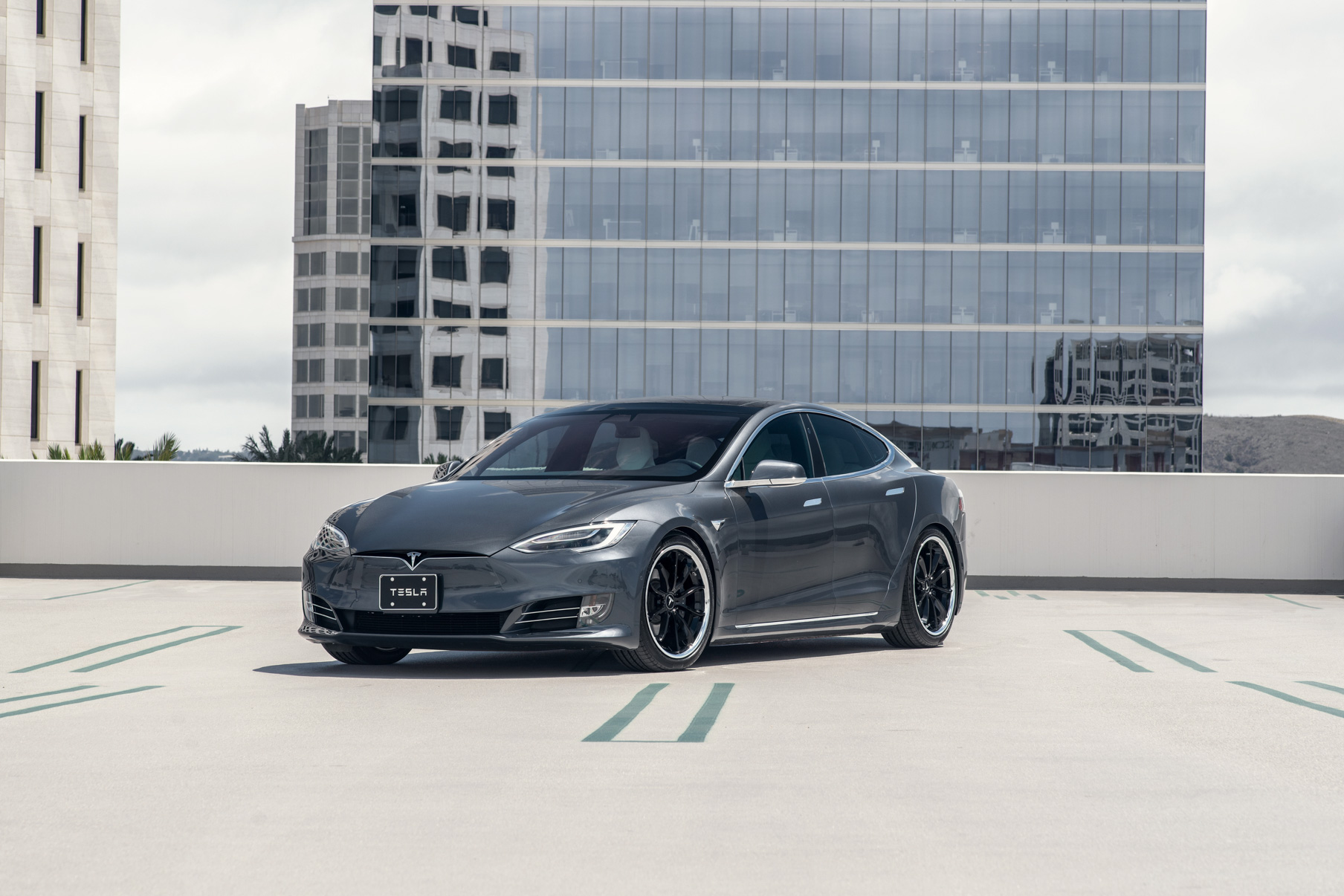 A 2017 Tesla Model S 100D on Blaque Diamond BD-23 20 Inch Gloss Black Wheels