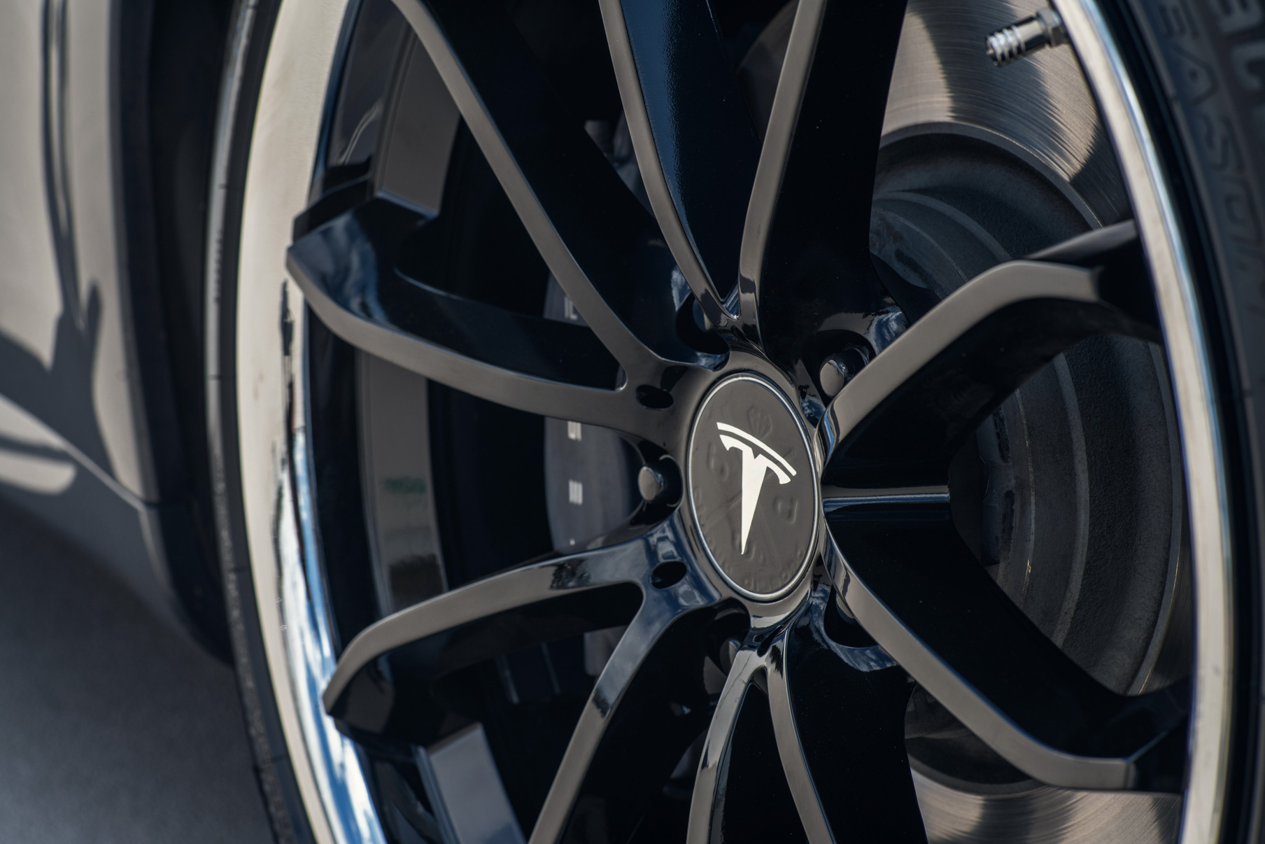 A 2017 Tesla Model S 100D on Blaque Diamond BD-23 20 Inch Gloss Black Wheels