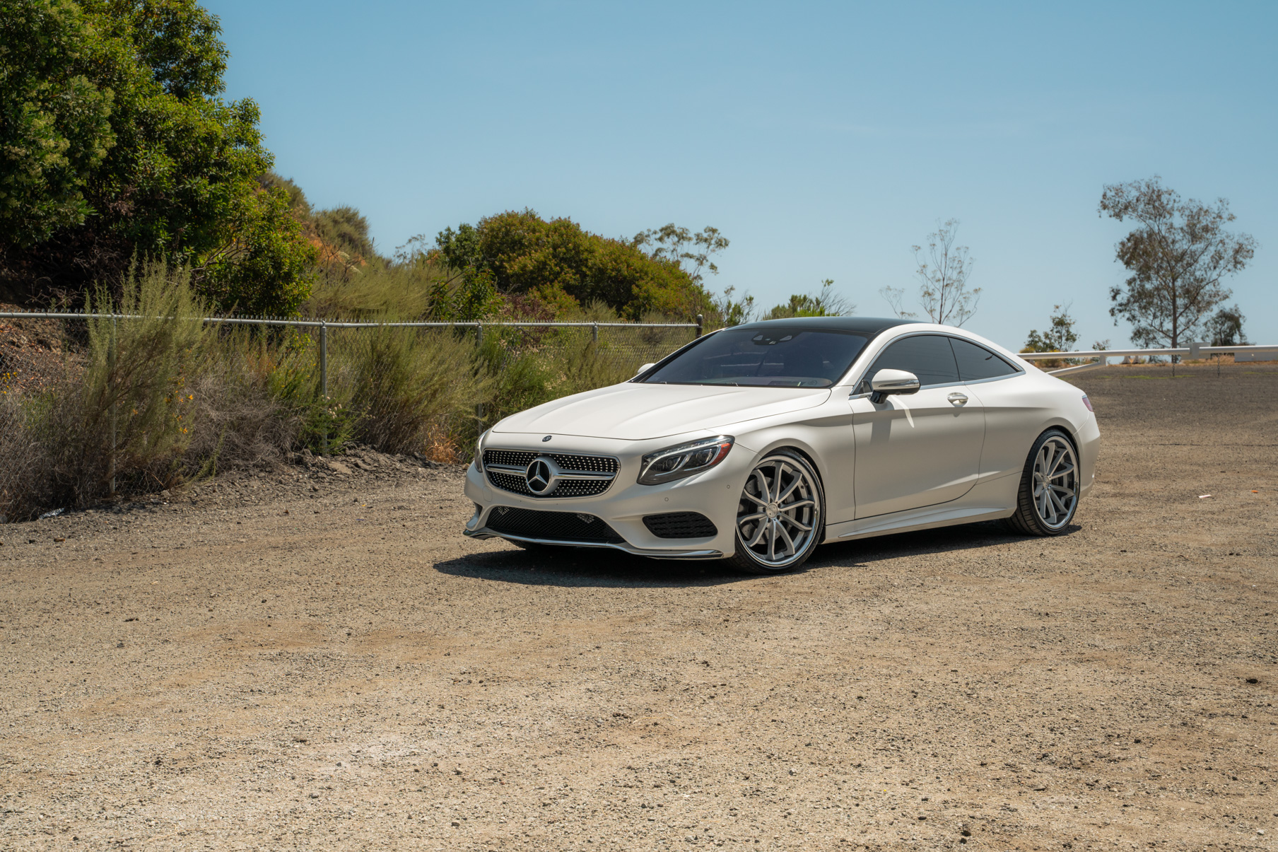 A 2015 Mercedes-Benz S550 on Blaque Diamond BD-F23 Gloss Silver with Chrome Lip Wheels