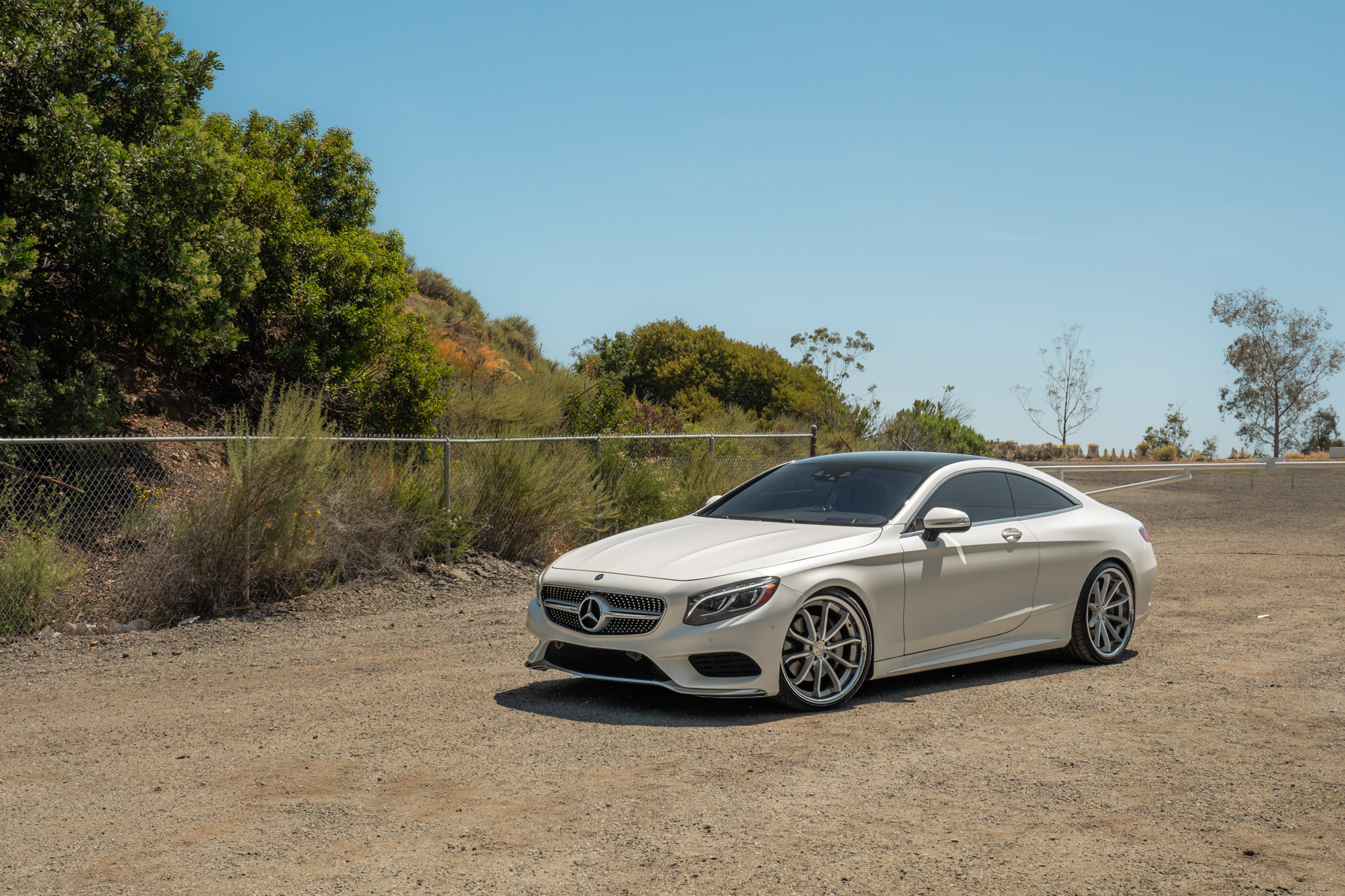 A 2015 Mercedes-Benz S550 on Blaque Diamond BD-F23 Gloss Silver with Chrome Lip Wheels