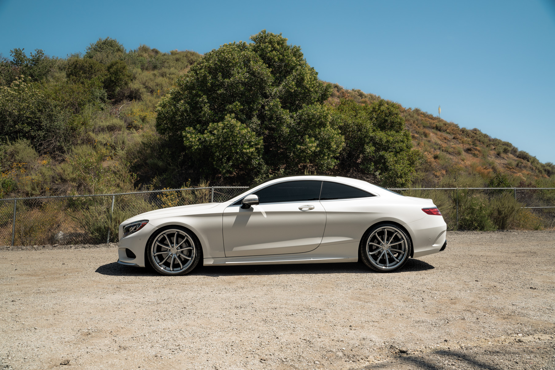A 2015 Mercedes-Benz S550 on Blaque Diamond BD-F23 Gloss Silver with Chrome Lip Wheels