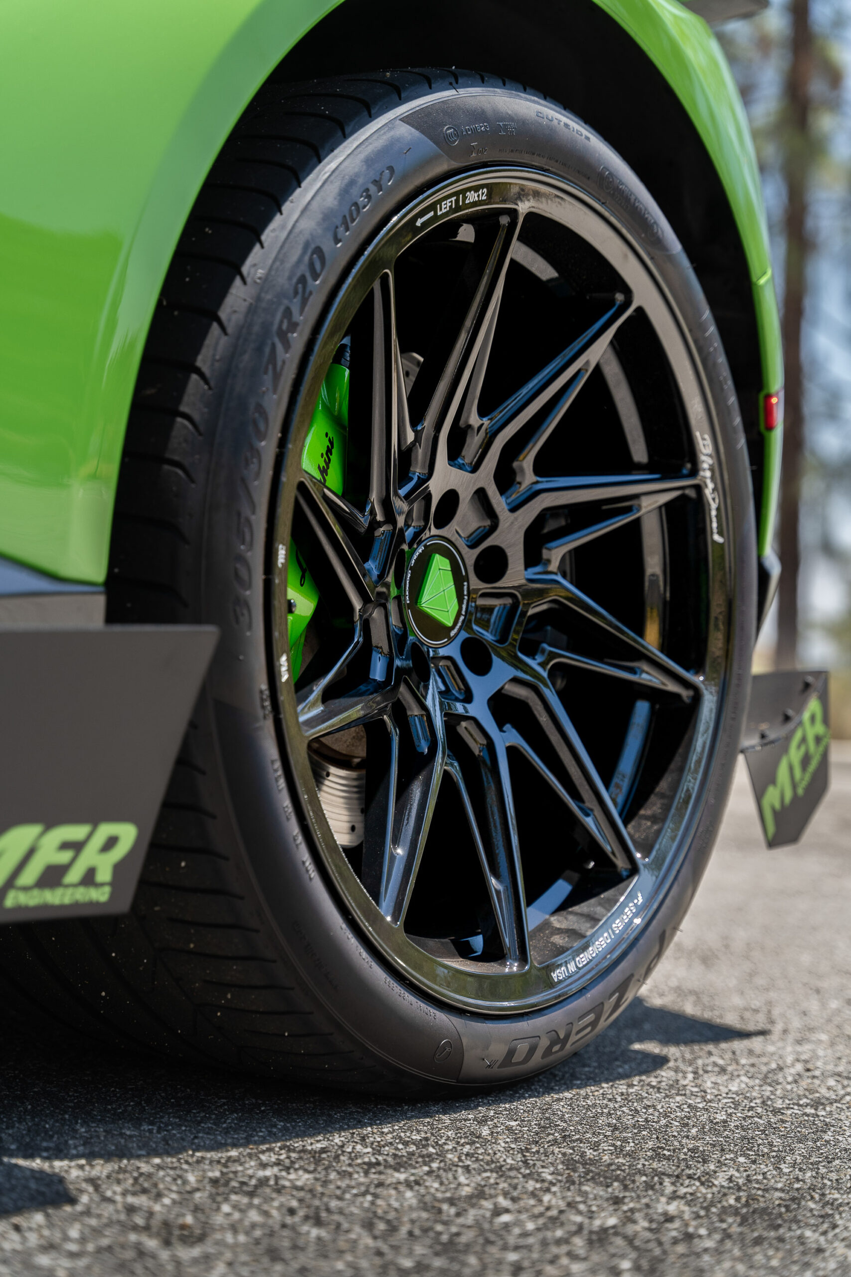 A 2020 Lamborghini Huracan on Blaque Diamond BD-F20 Gloss Black Wheels