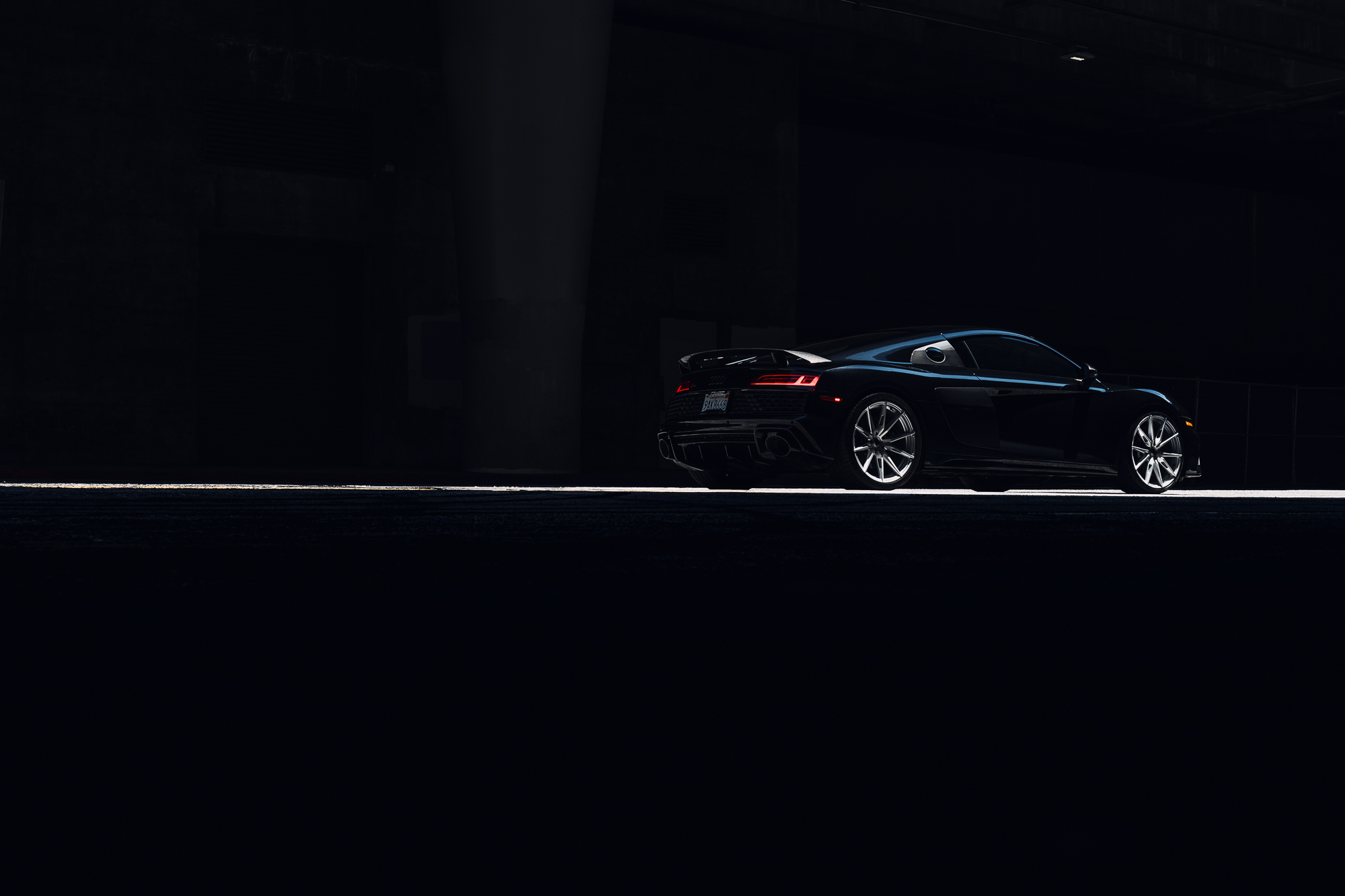 A 2020 Audi R8 on Blaque Diamond BD-F29 Brushed Silver Wheels