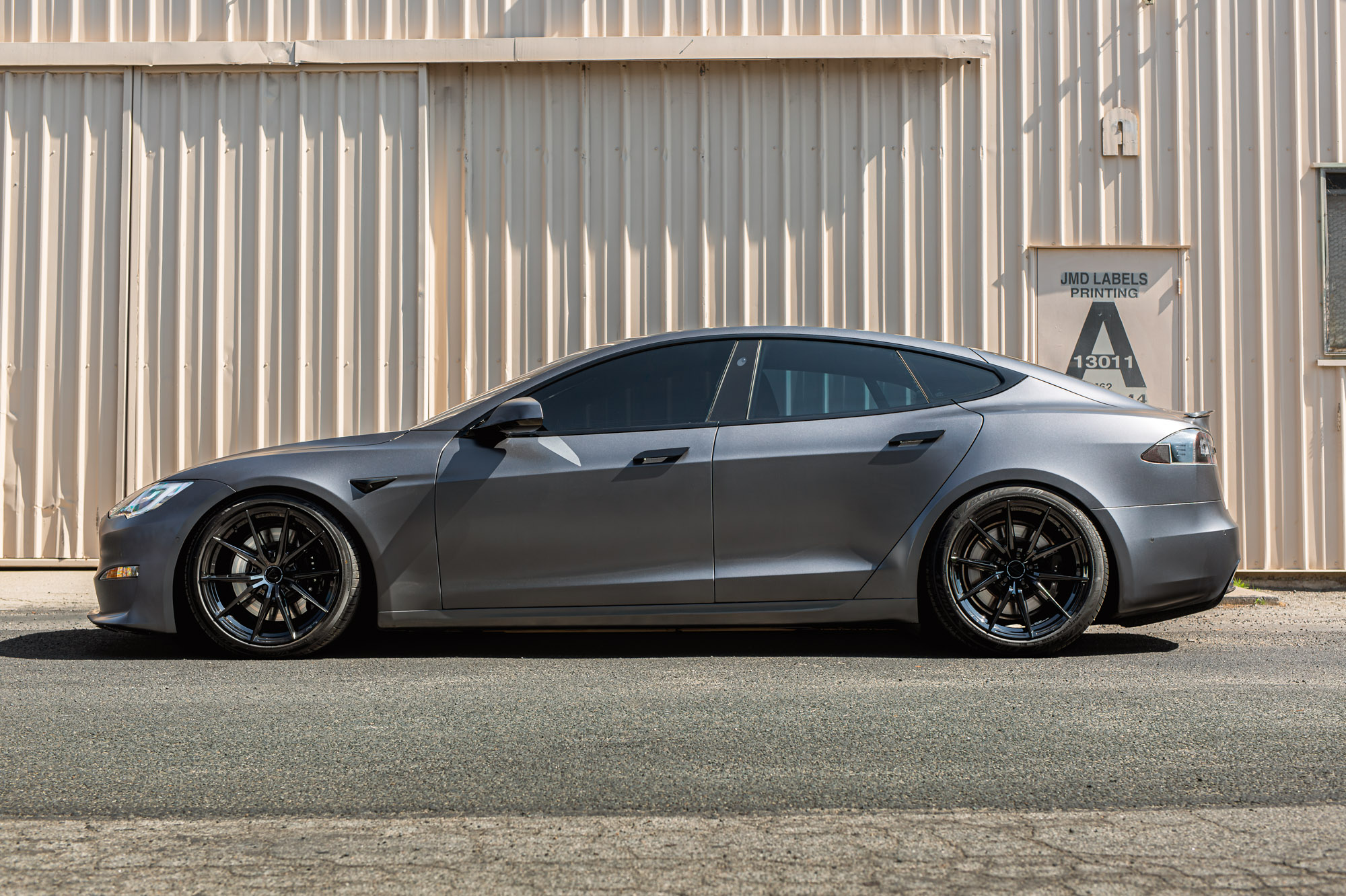 2022 Tesla Model S Plaid with Blaque Diamond BD-F29 Gloss Black Wheels